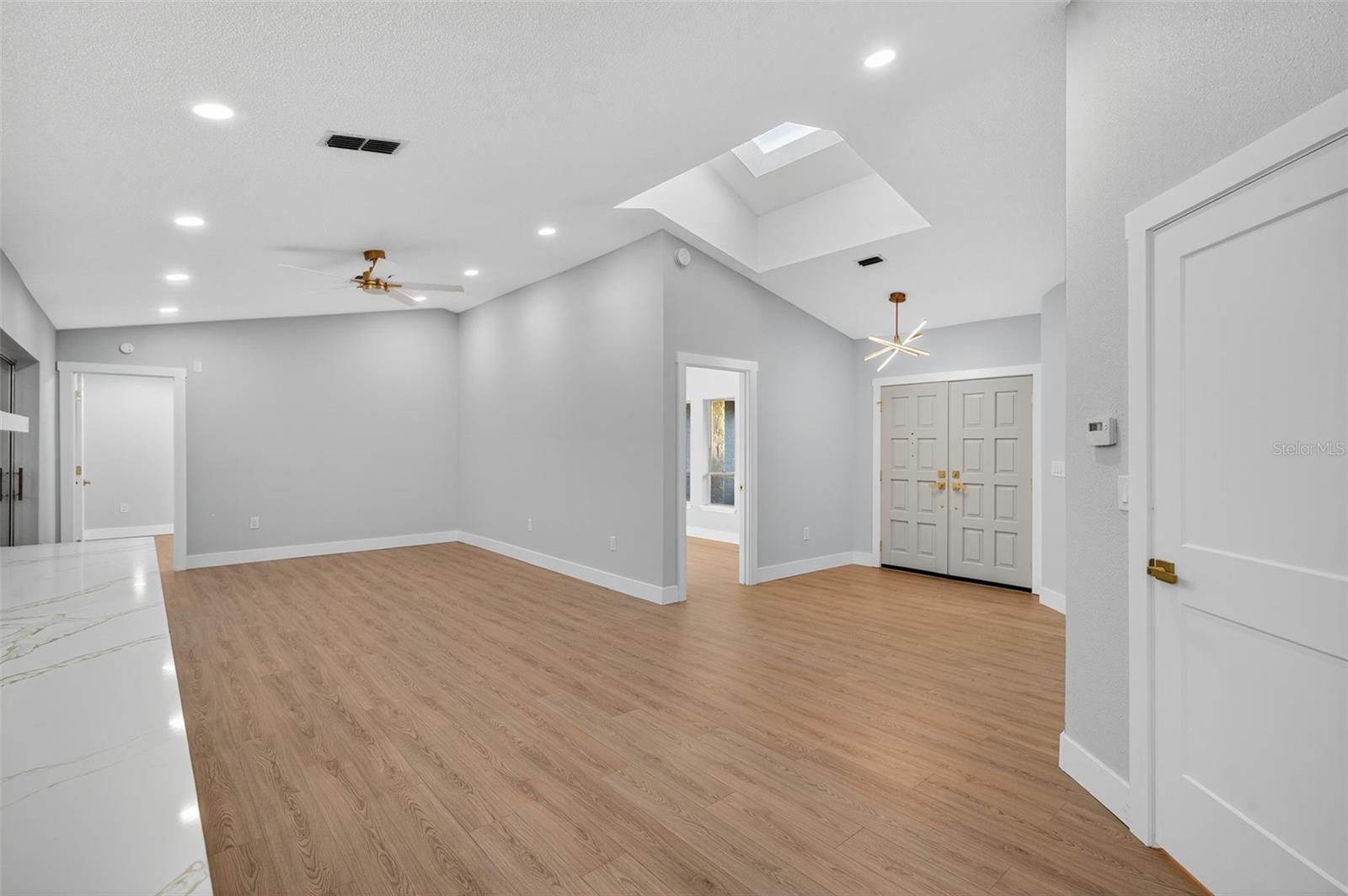 GULF HARBORS WOODLANDS - Residential