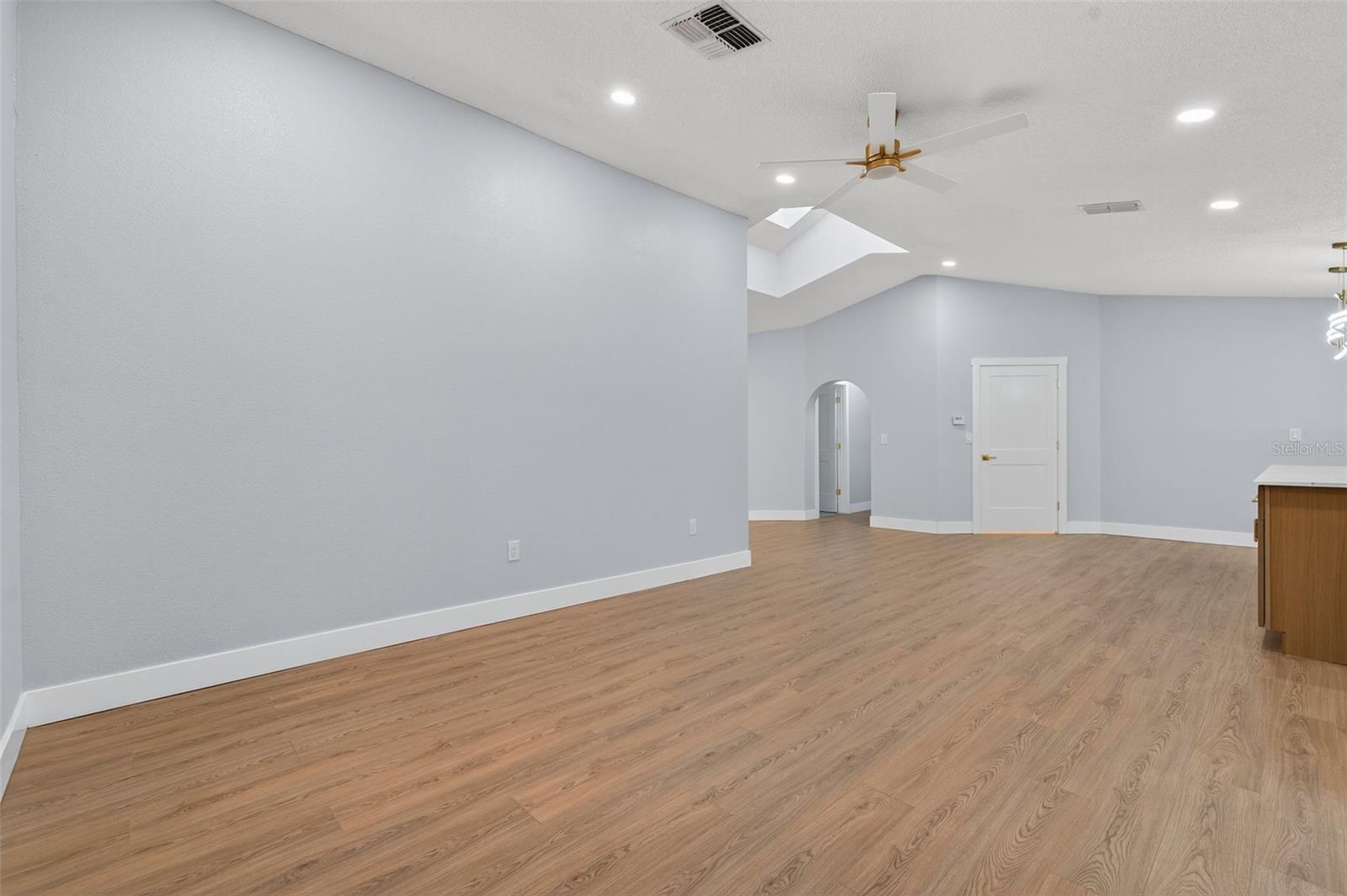 GULF HARBORS WOODLANDS - Residential