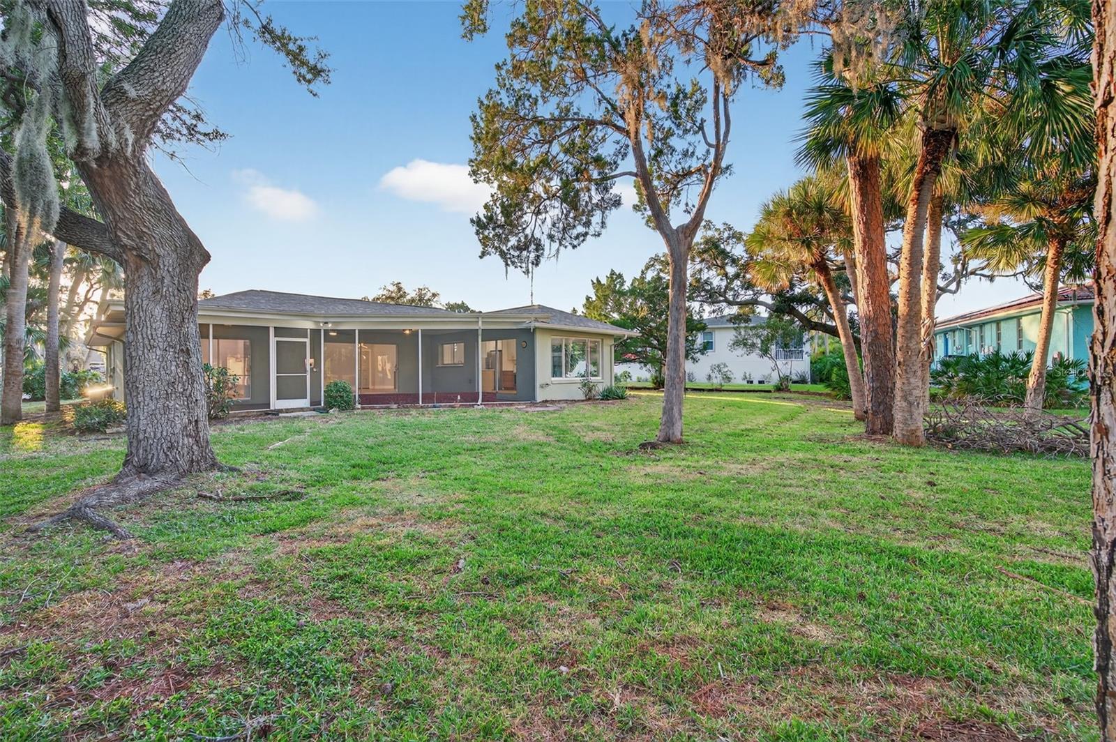 GULF HARBORS WOODLANDS - Residential