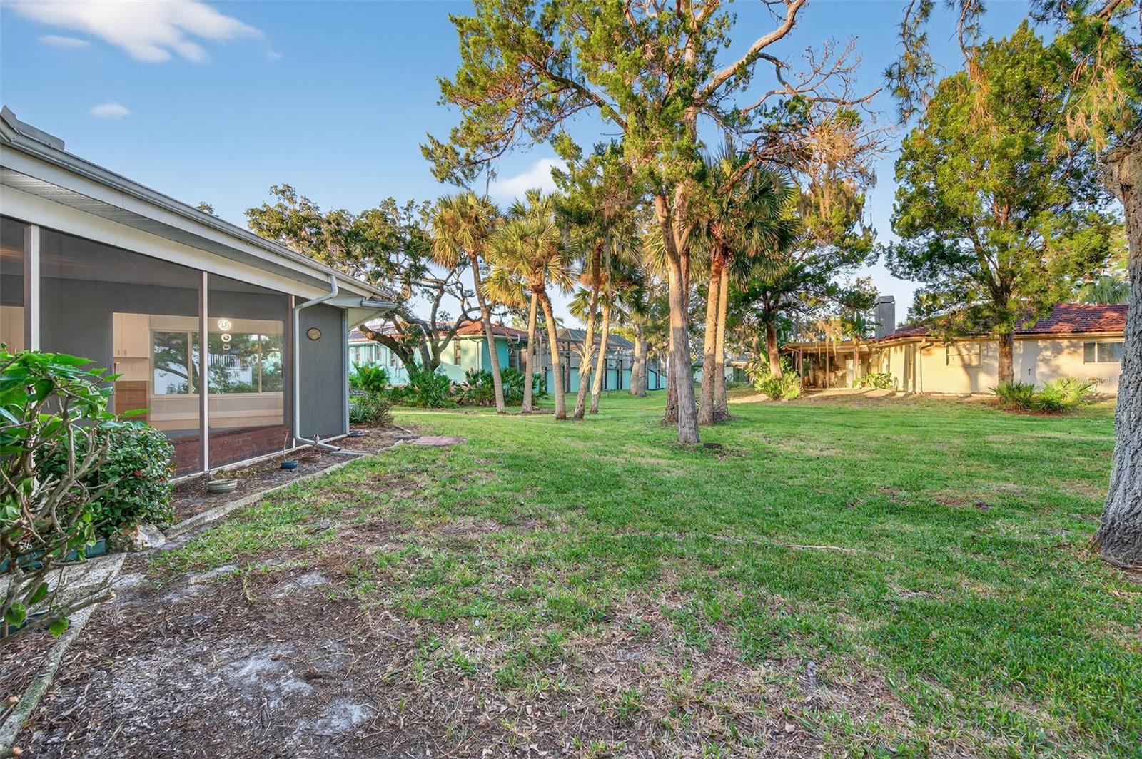 GULF HARBORS WOODLANDS - Residential