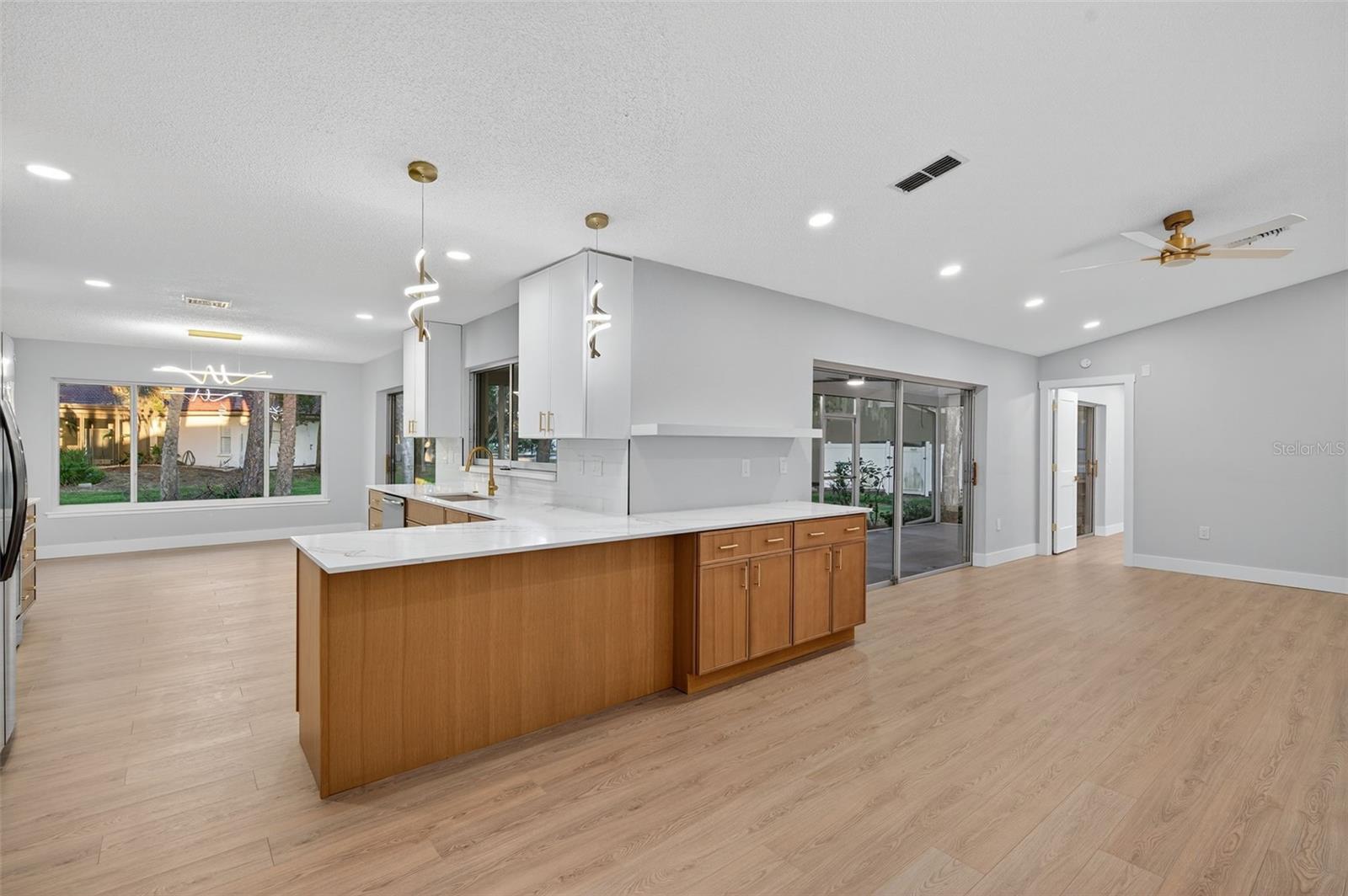 GULF HARBORS WOODLANDS - Residential