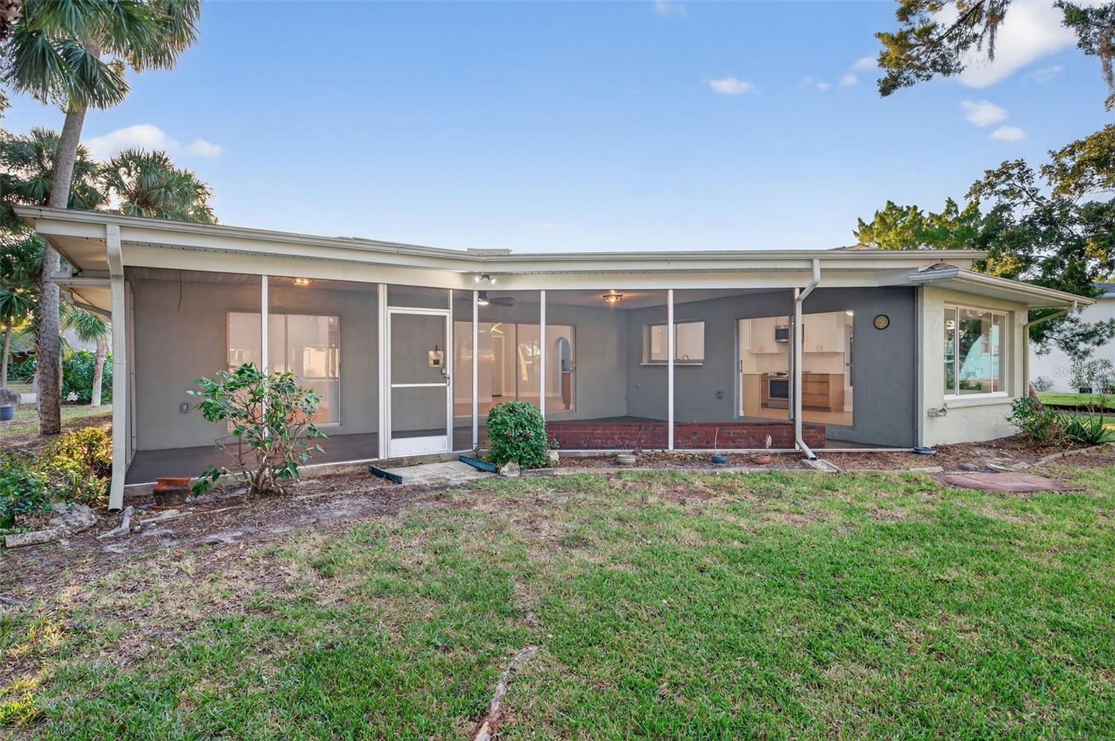 GULF HARBORS WOODLANDS - Residential