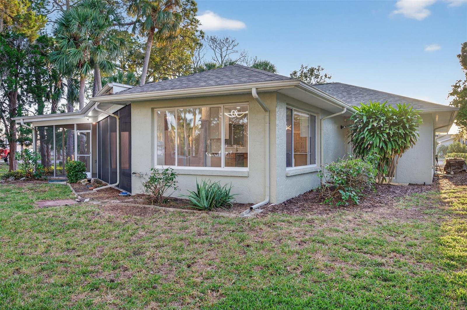 GULF HARBORS WOODLANDS - Residential