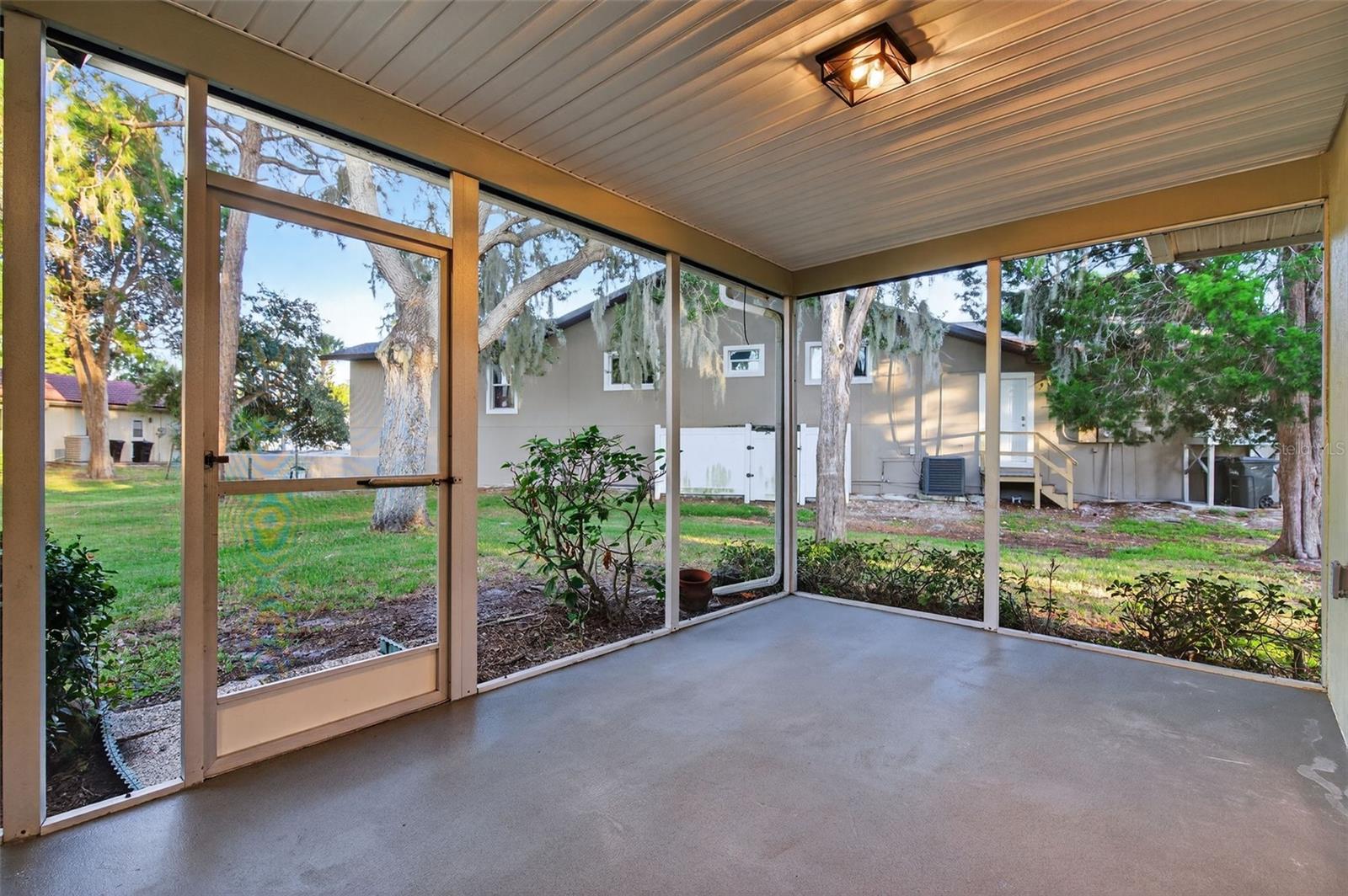 GULF HARBORS WOODLANDS - Residential