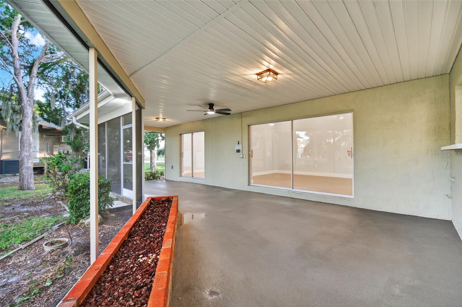 GULF HARBORS WOODLANDS - Residential