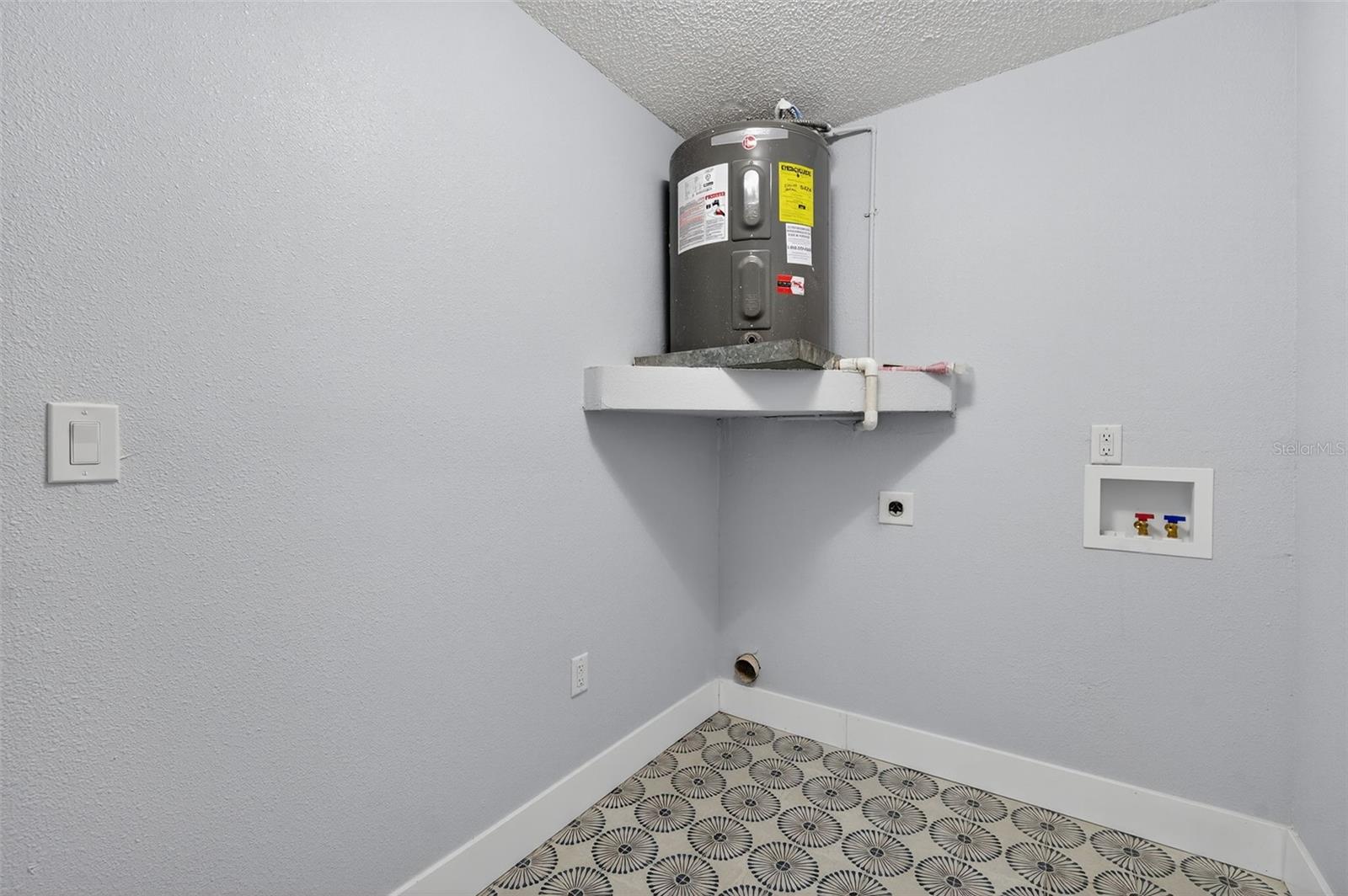 GULF HARBORS WOODLANDS - Residential