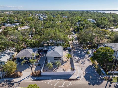 A home in SARASOTA