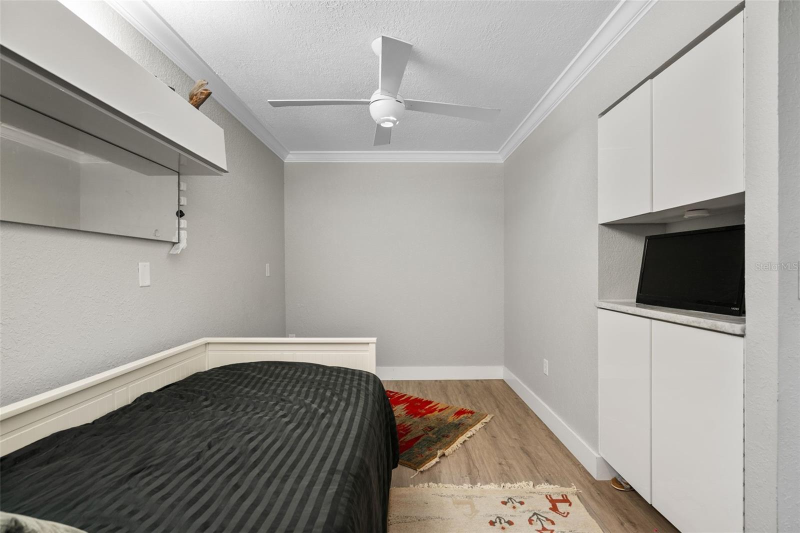 PRIVATEER NORTH - Residential Lease