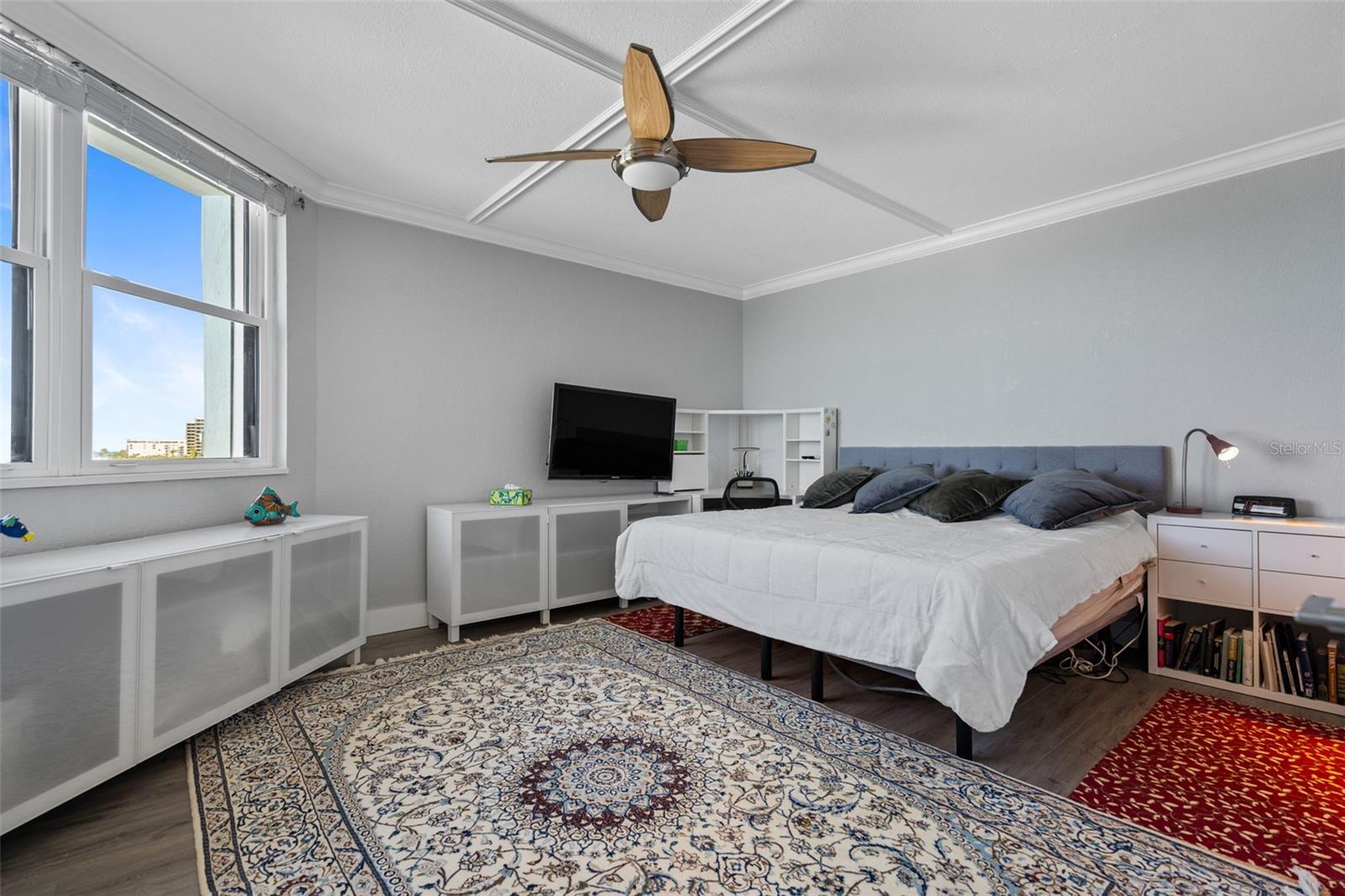 PRIVATEER NORTH - Residential Lease