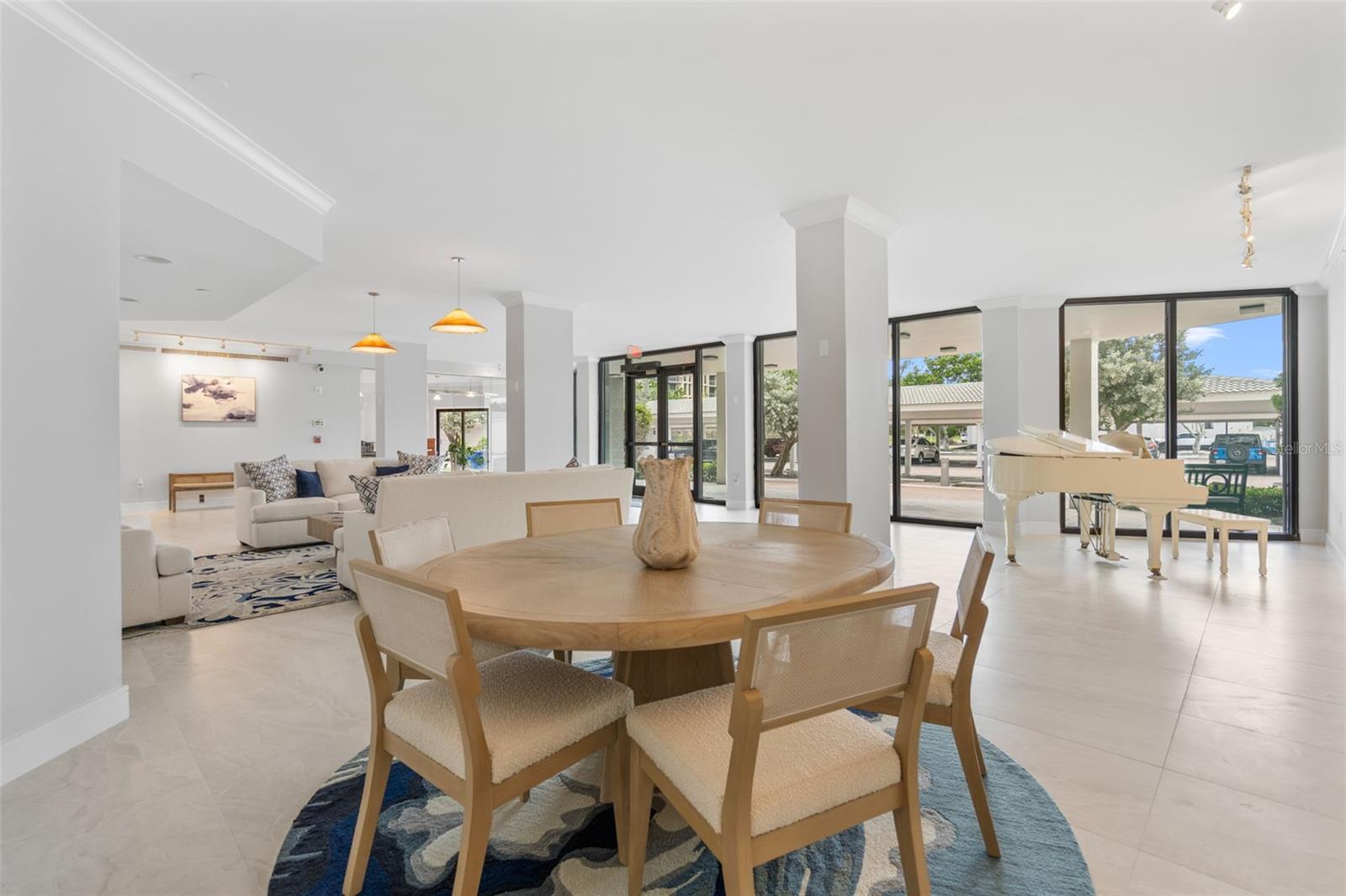 PRIVATEER NORTH - Residential Lease