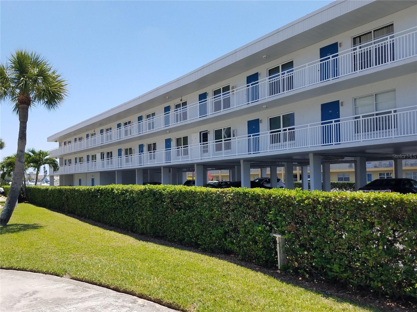 WHITE HART CONDO - Residential