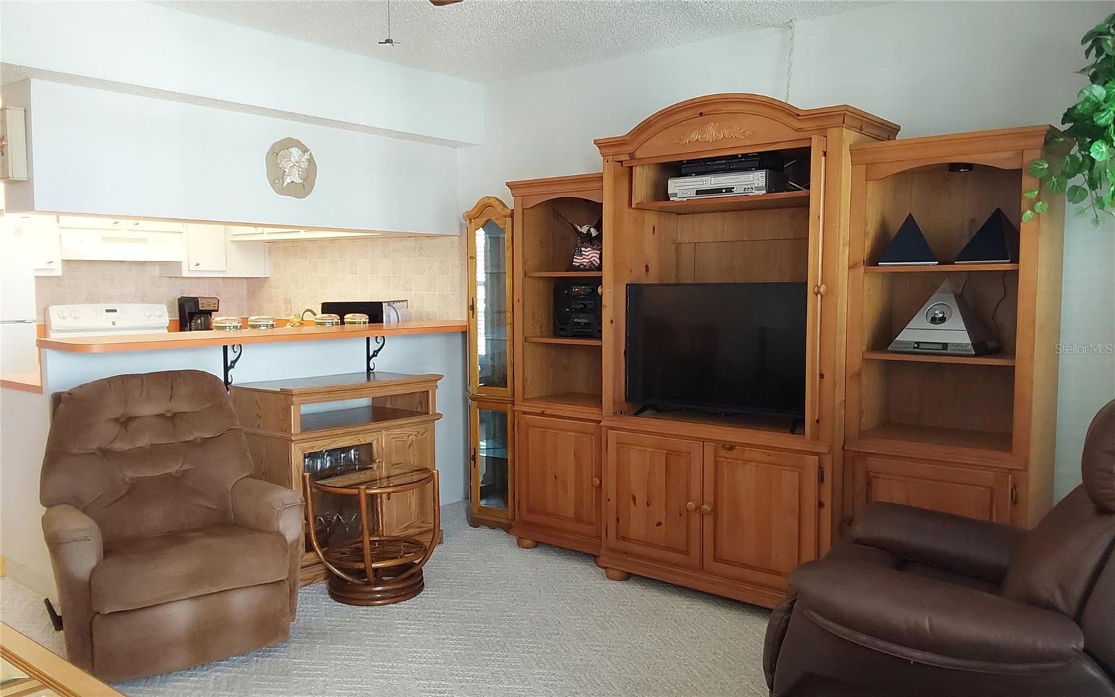 WHITE HART CONDO - Residential