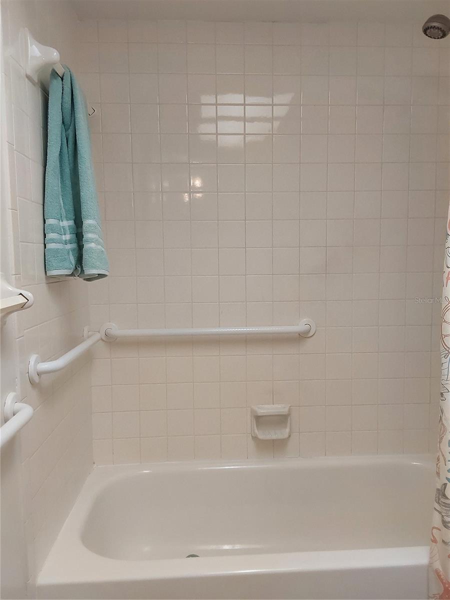 WHITE HART CONDO - Residential