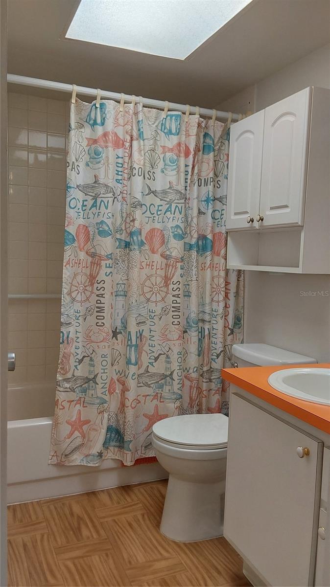 WHITE HART CONDO - Residential