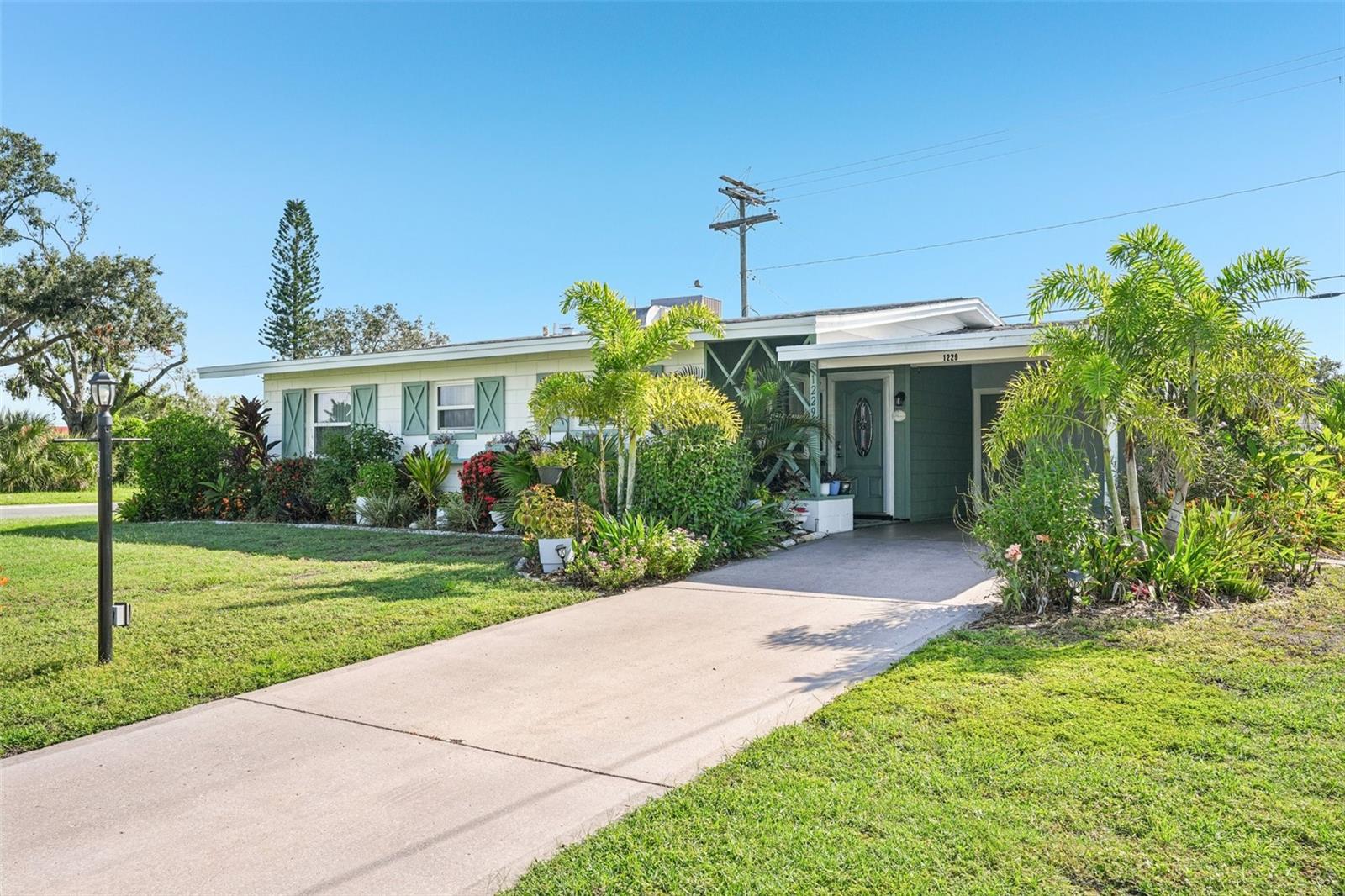 1229 CHEVY CHASE DRIVE