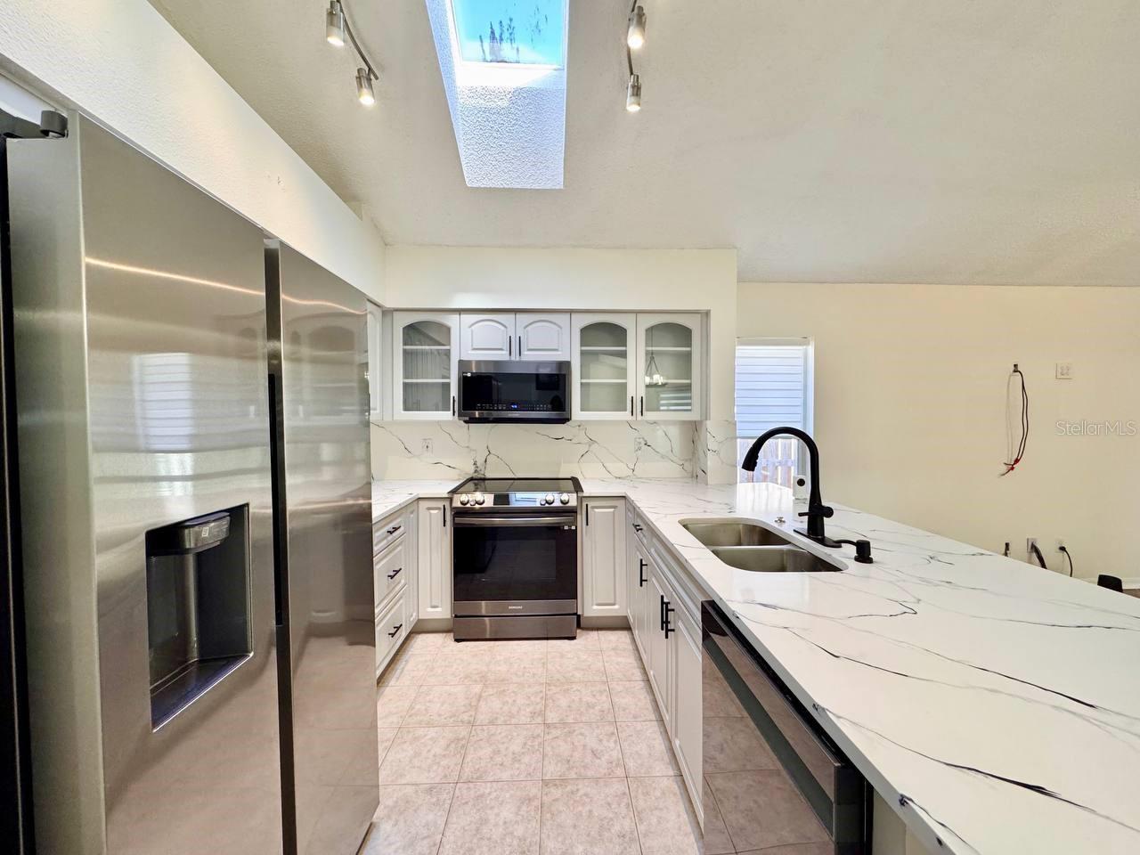 WEST BAY PH III - Residential Lease