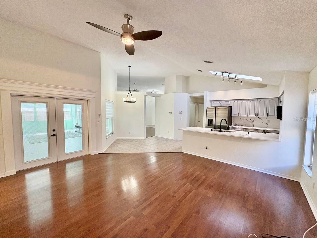 WEST BAY PH III - Residential Lease