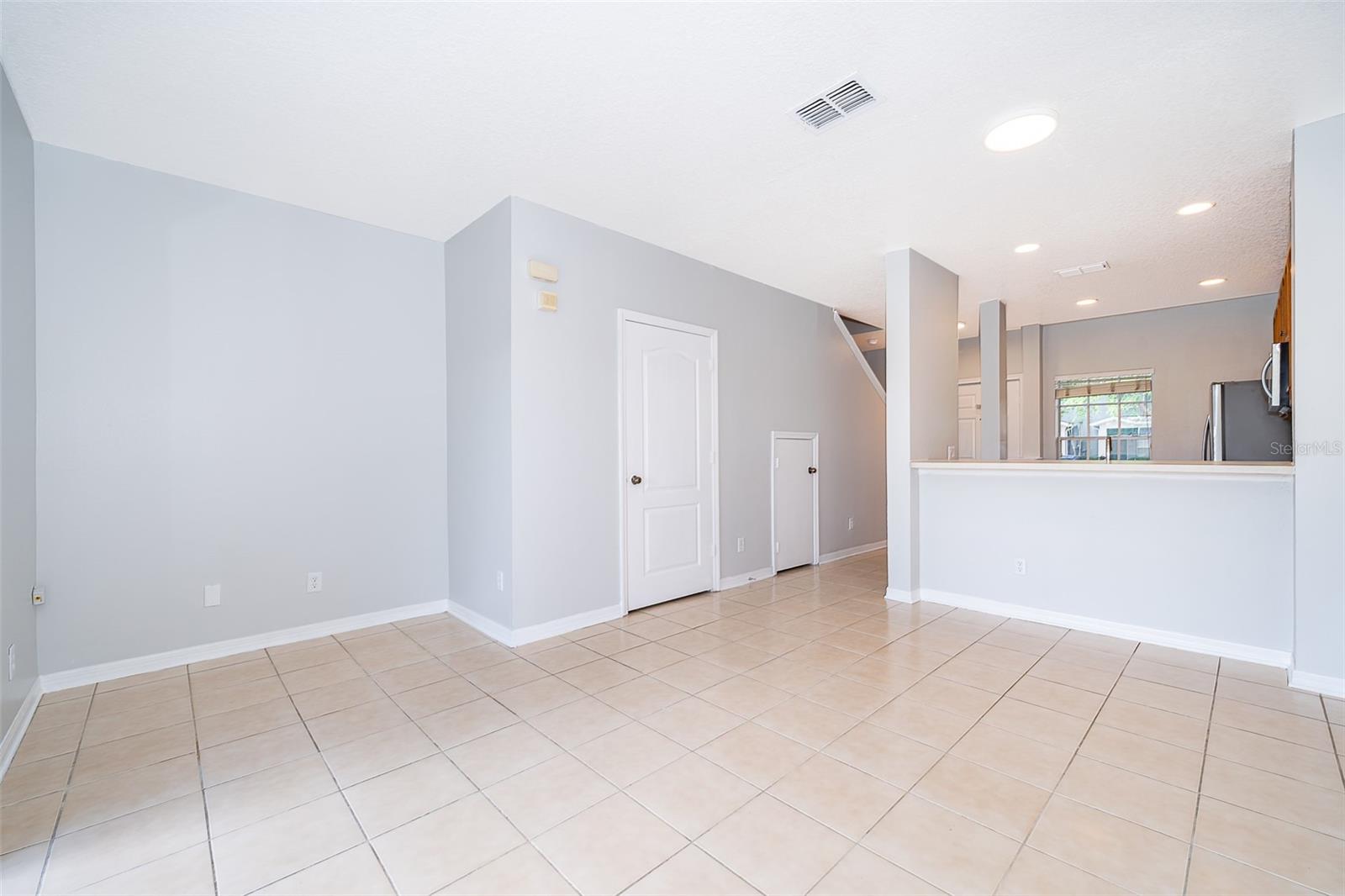 VICTORIA PINES CONDO PHS 19, 20 AND 21 - Residential Lease