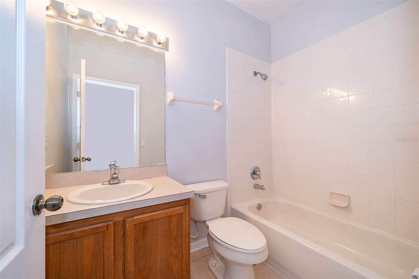 VICTORIA PINES CONDO PHS 19, 20 AND 21 - Residential Lease