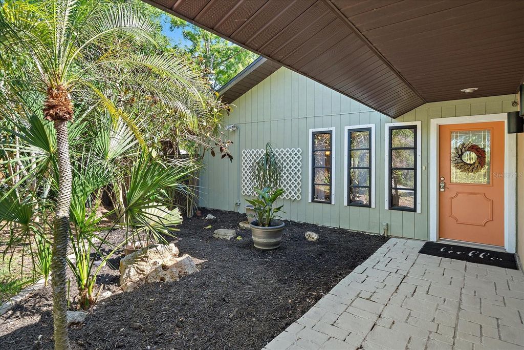 Photo of 3246 Maiden Lane, Sarasota, FL 34231 (MLS # A4688107)