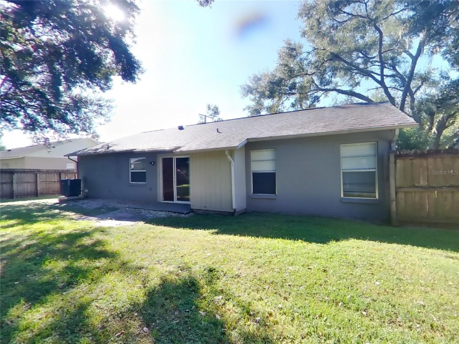 FOUR SEASONS - Residential Lease