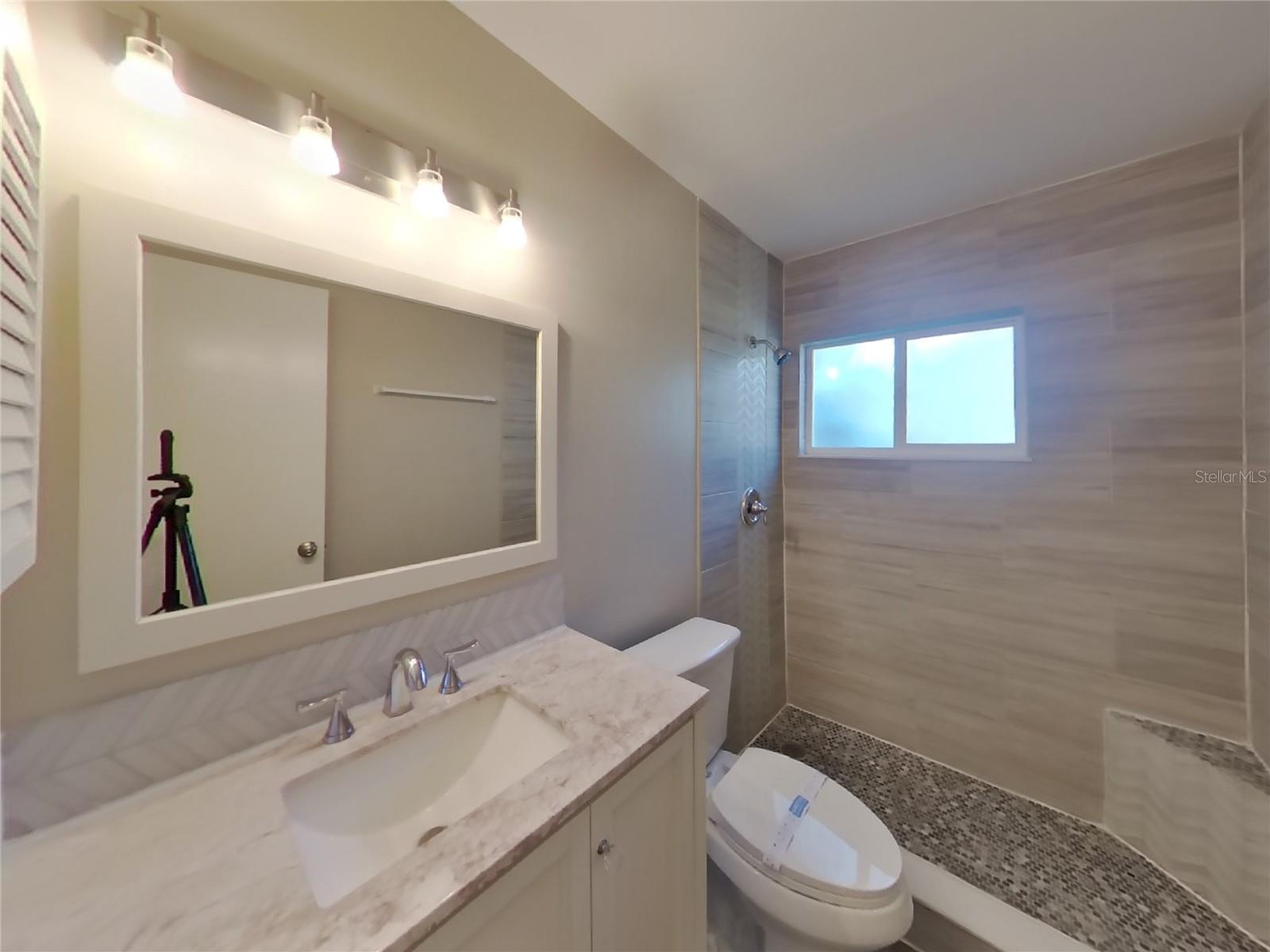 FOUR SEASONS - Residential Lease