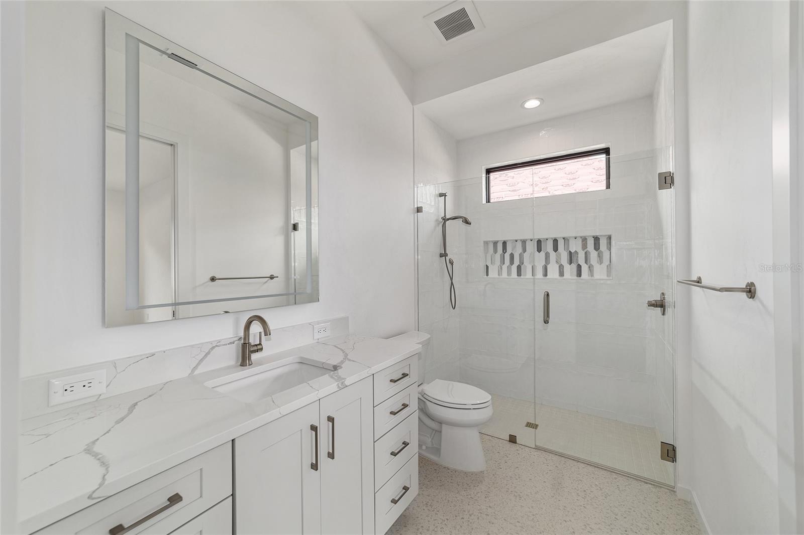 OAKMONT - Residential