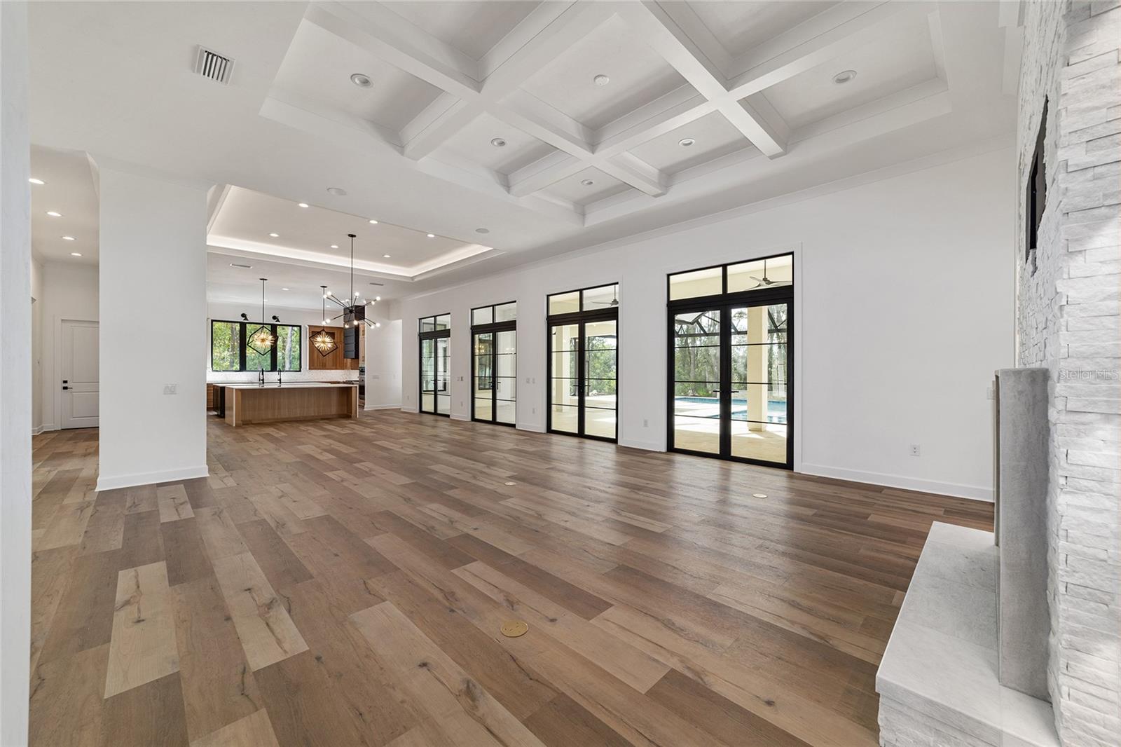 OAKMONT - Residential