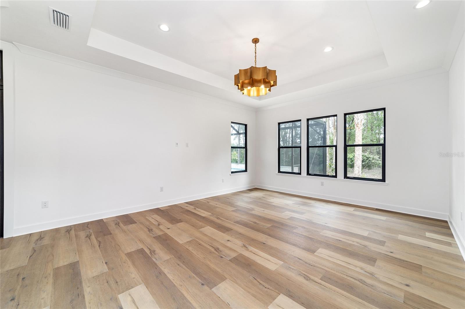 OAKMONT - Residential