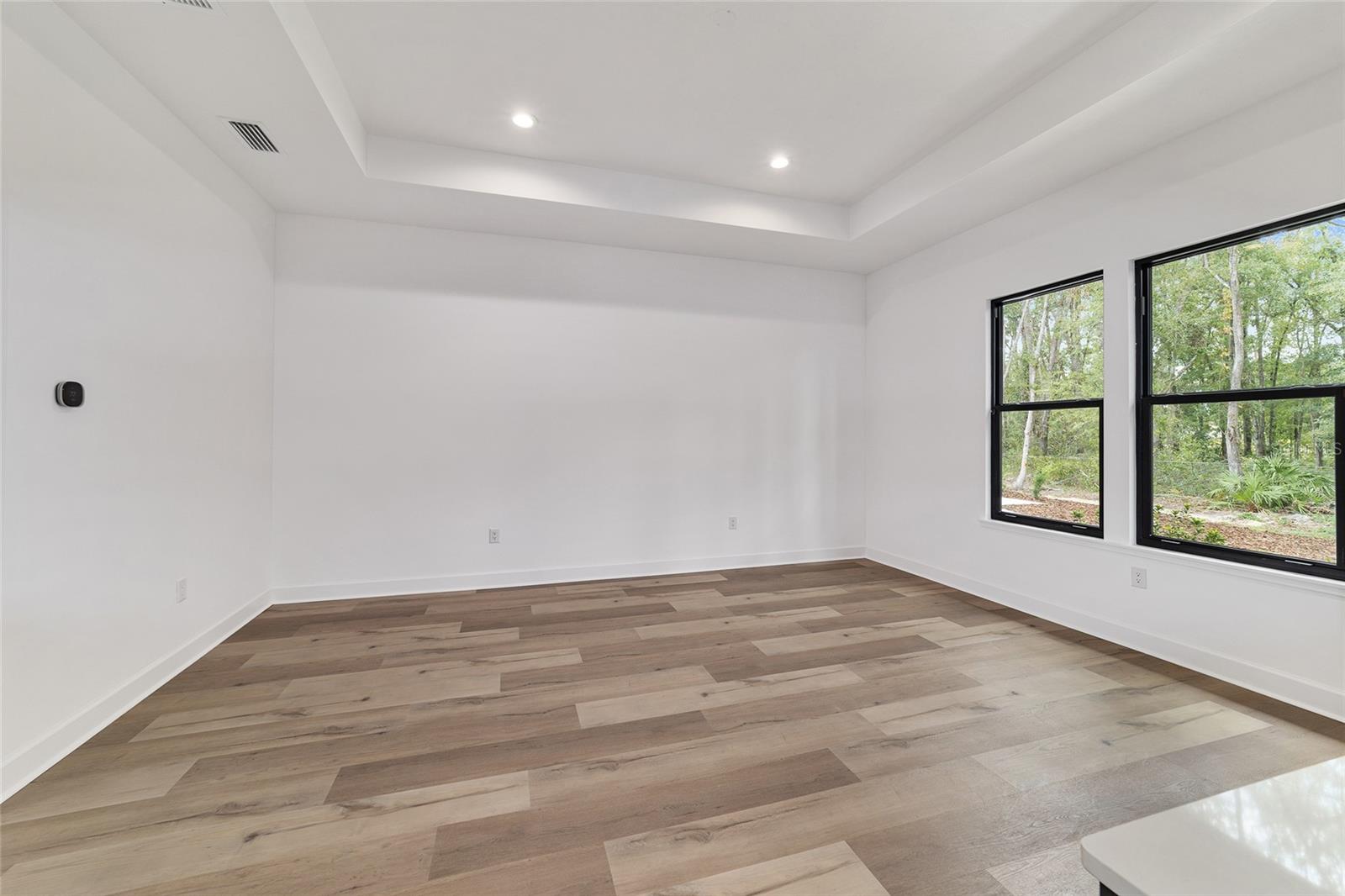 OAKMONT - Residential