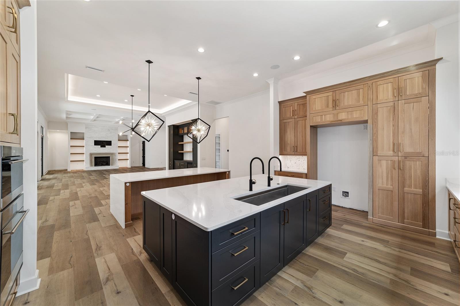 OAKMONT - Residential