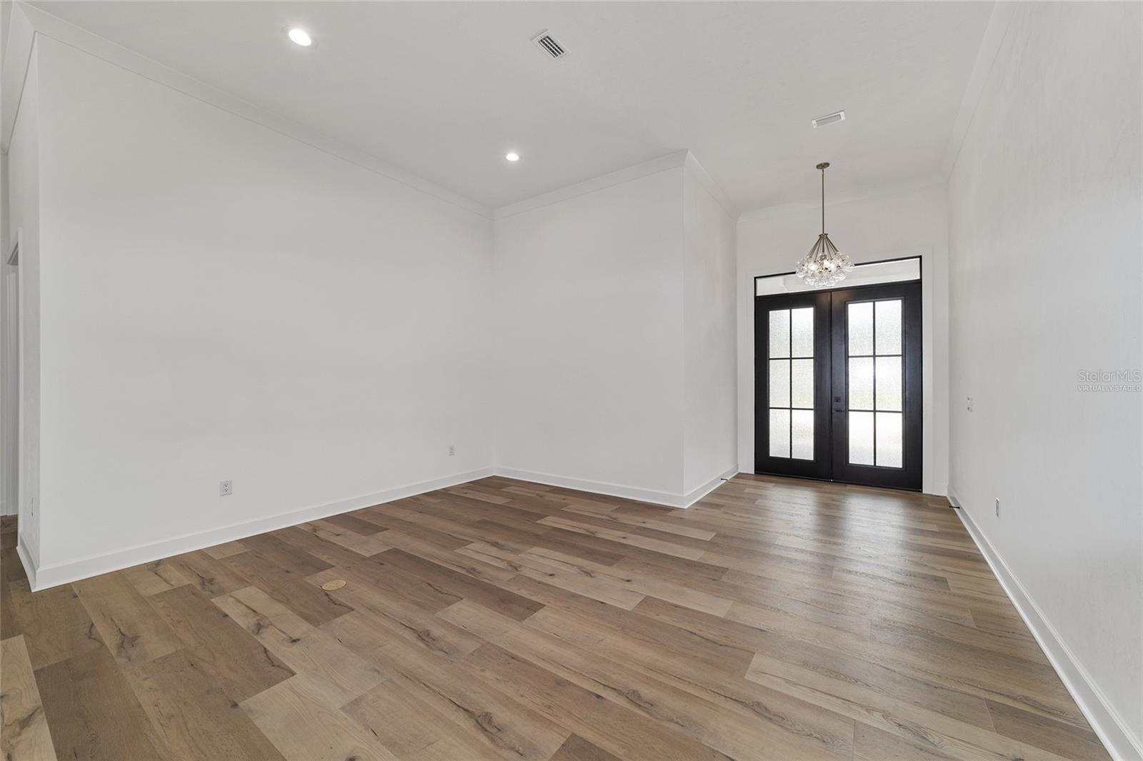 OAKMONT - Residential