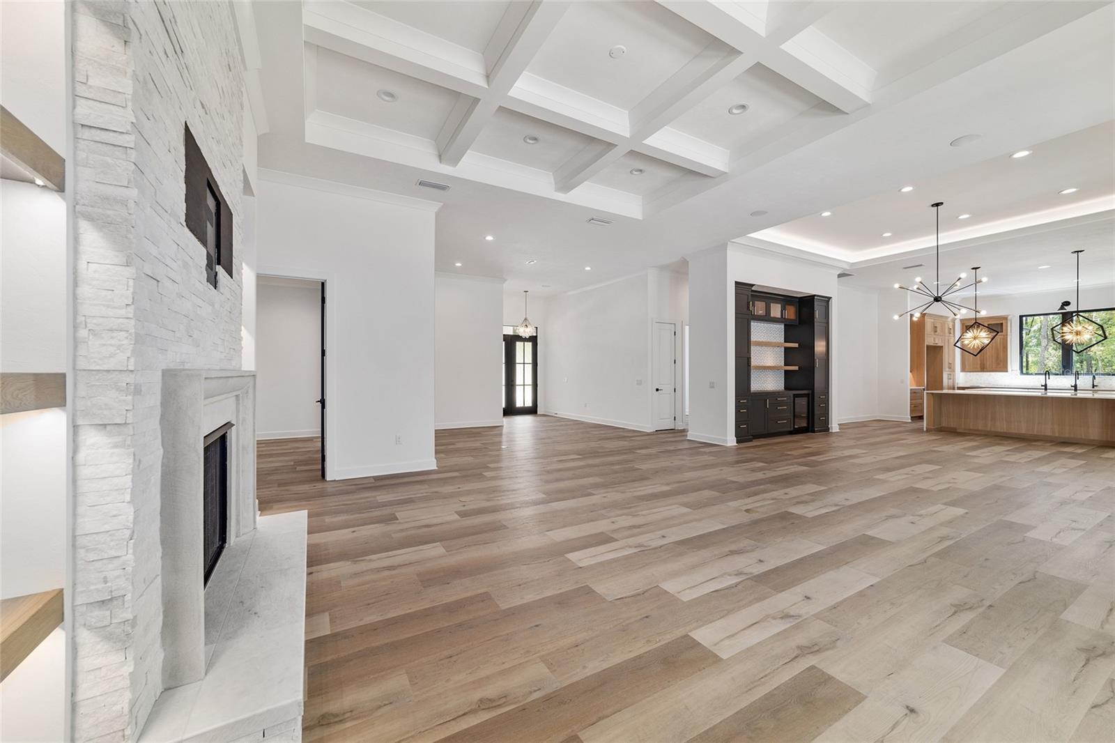 OAKMONT - Residential