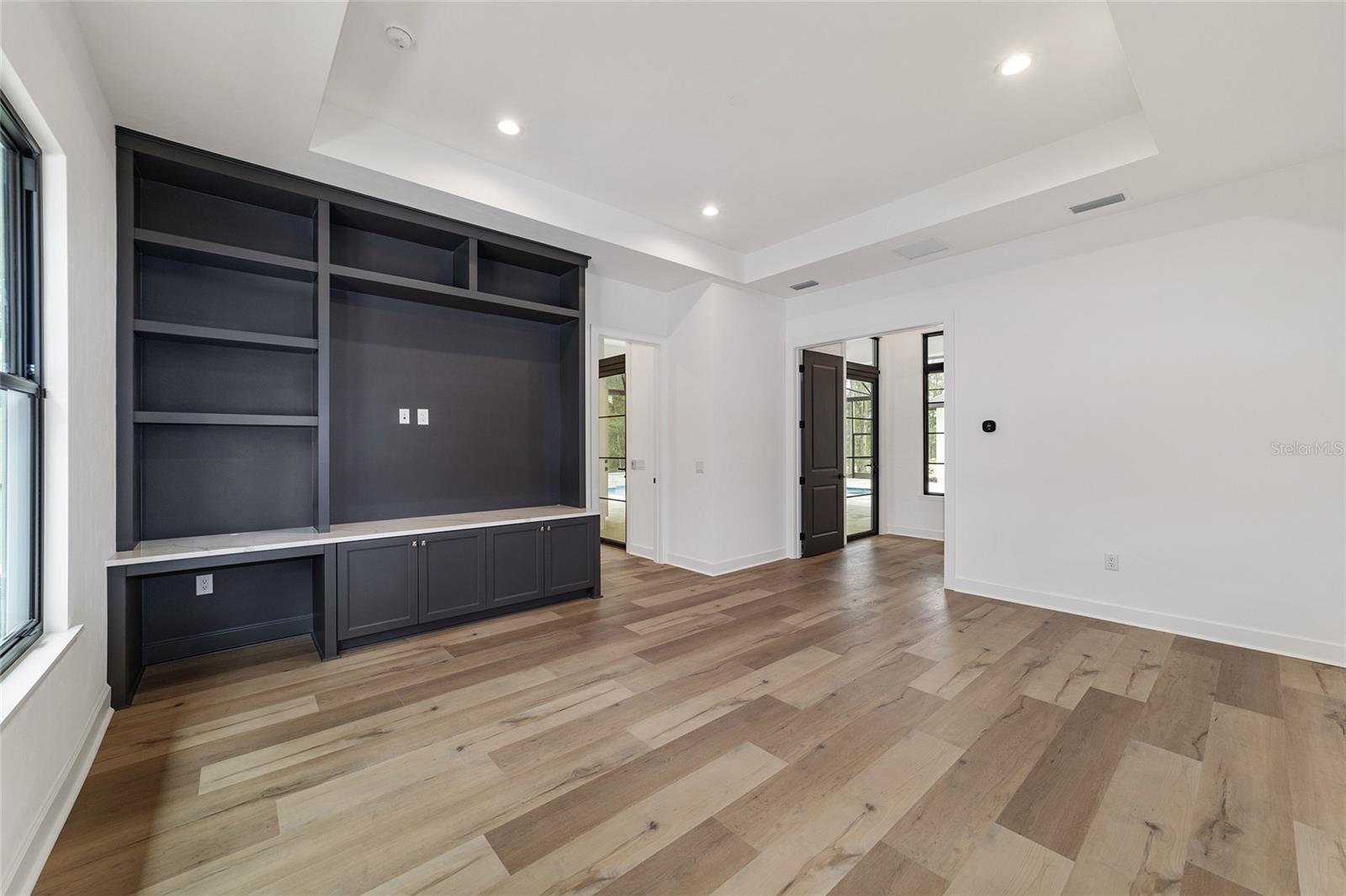 OAKMONT - Residential