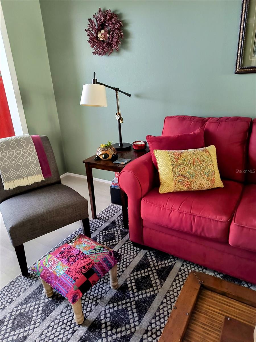 LAKES VILLAS CONDO I - Residential