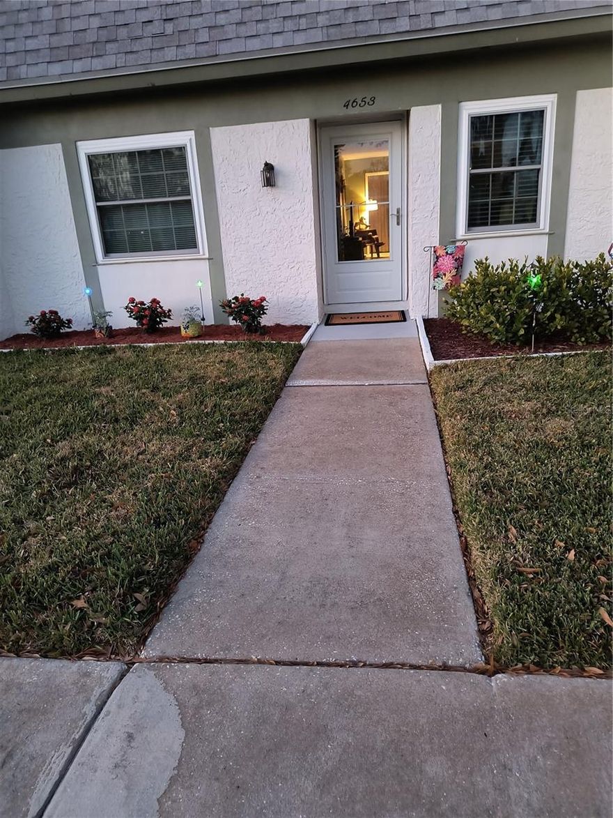 LOCATION, LOCATION, LOCATION IS THIS CLEARWATER, FLORIDA VILLA, WHICH COULD ALSO BE A PERFECT SNOWBIRD HOME. WALK TO RESTURANTS AND FREEDOM LAKE PARK WITH PARK AMENITIES THAT INCLUDE BIKE PATHS AND WALKING TRAILS, PICNIC AREA, AND OUTDOOR WORKOUT AREA WITH THE VIEW OF A LARGE LAKE IN A NATURE SETTING. THIS VILLA IS CLOSE TO PINELLAS COUNTY'S BEST BEACHES AND TAMPA AIRPORT. THIS 2/1 VILLA HAS AN UPDATED AC AND HOT WATER HEATER AND NEW HURRICANE WINDOWS. KITCHEN AREA HAS ROOM FOR A COFFEE BAR. THE ENCLOSED FLORIDA ROOM LEADS TO THE OUTDOOR AREA THAT'S PERFECT FOR A GRILL. THE UNIT WAS FREASHLY PAINTED AND IS MOVE-IN READY WITH COVERED PARKING AND A STORAGE SHED. THIS UNIT IS CLOSE TO THE LAUNDRY ROOM, COMMUNITY CLUBHOUSE, AND HEATED POOL. THIS IS A QUIET 55+ COMMUNITY. HOA COVERS EVERYTHING, WHICH INCLUDES GROUND MAINTENANCE, ESCROW RESERVES, CABLE, INTERNET, WATER, TRASH/SEWER. ALL YOU HAVE IS A POWER BILL TO PAY. FEW MONTHLY BILLS TO WORRY ABOUT IN THIS TOPICAL CAREFREE LIFSTYLE.   *NO FLOOD ZONE AREA. *