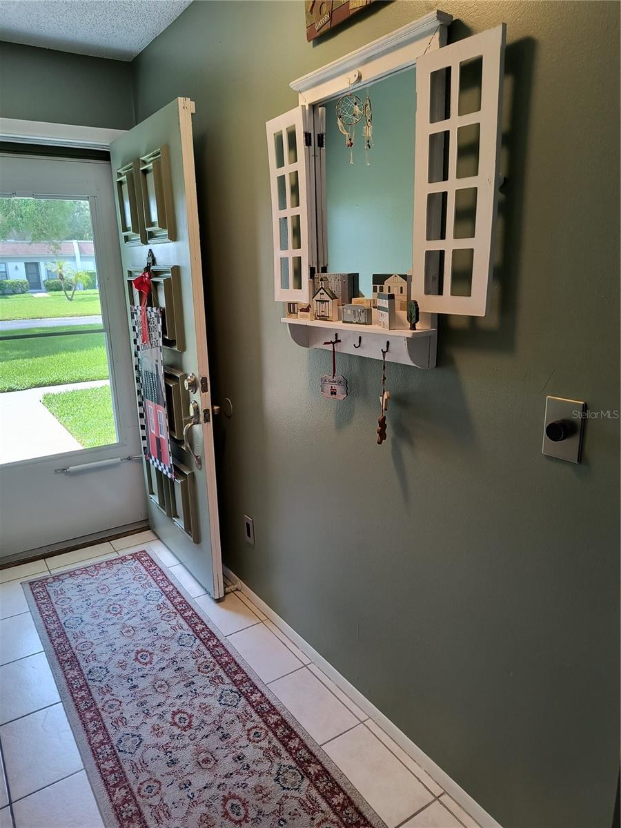 LAKES VILLAS CONDO I - Residential