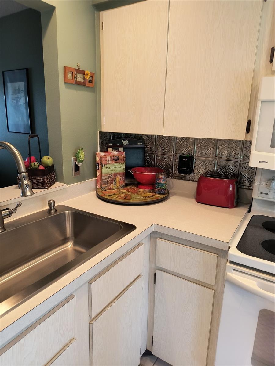 LAKES VILLAS CONDO I - Residential