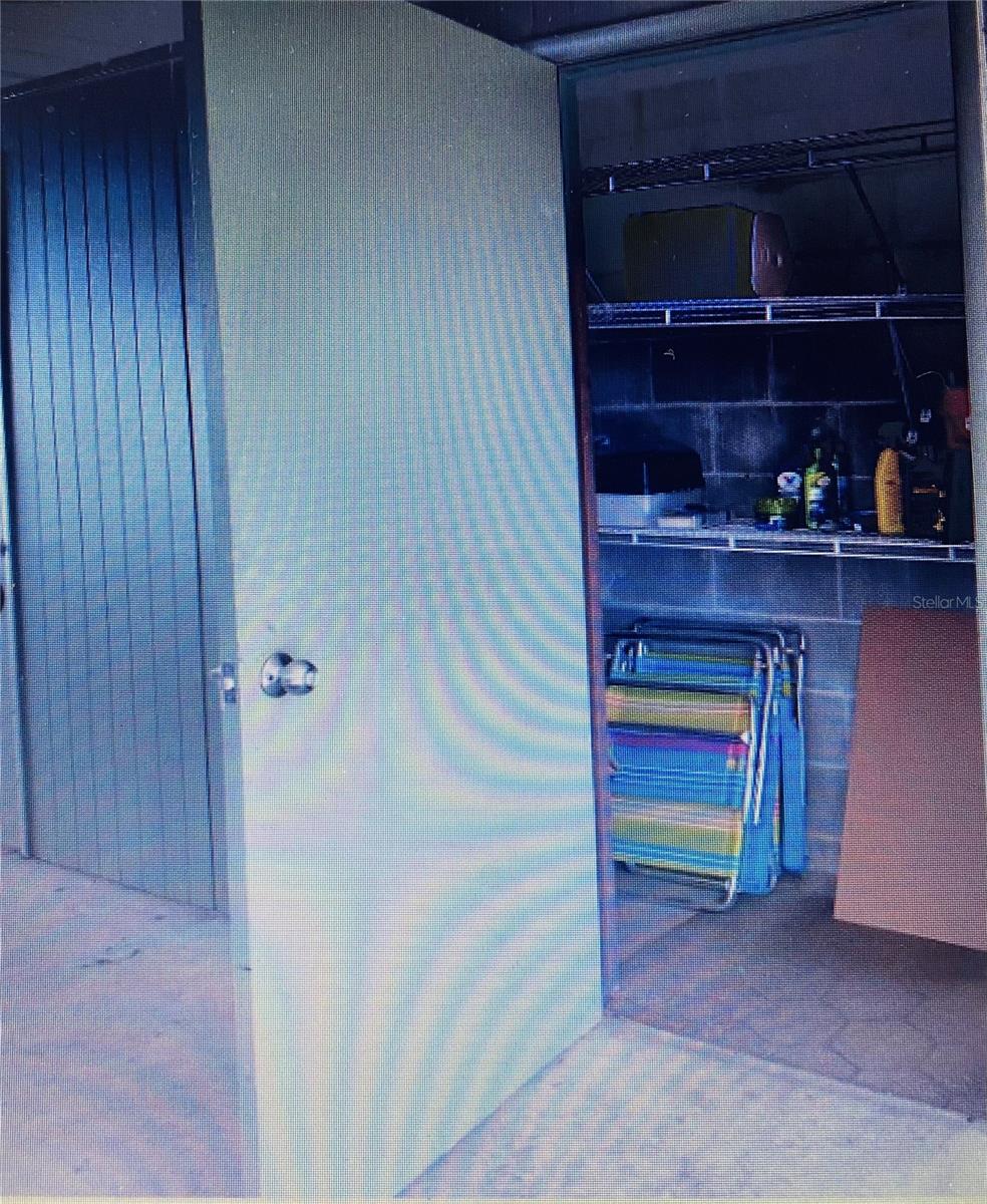 LAKES VILLAS CONDO I - Residential