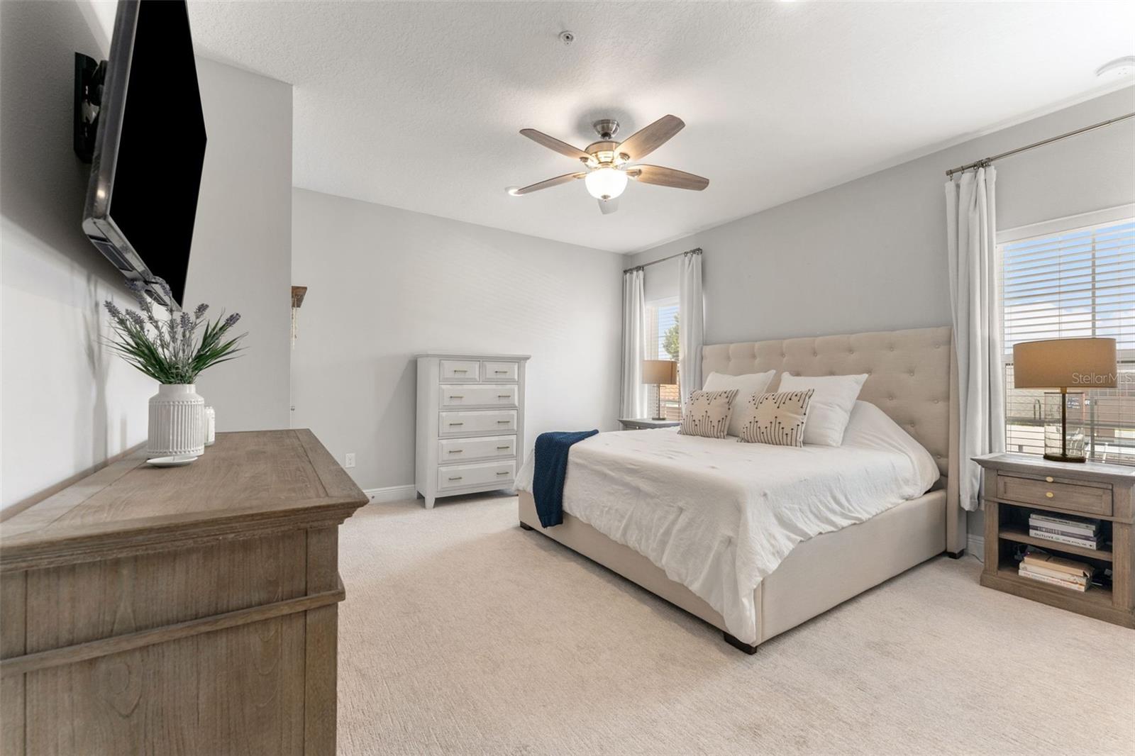 ALBANY GARDENS TWNHMS - Residential