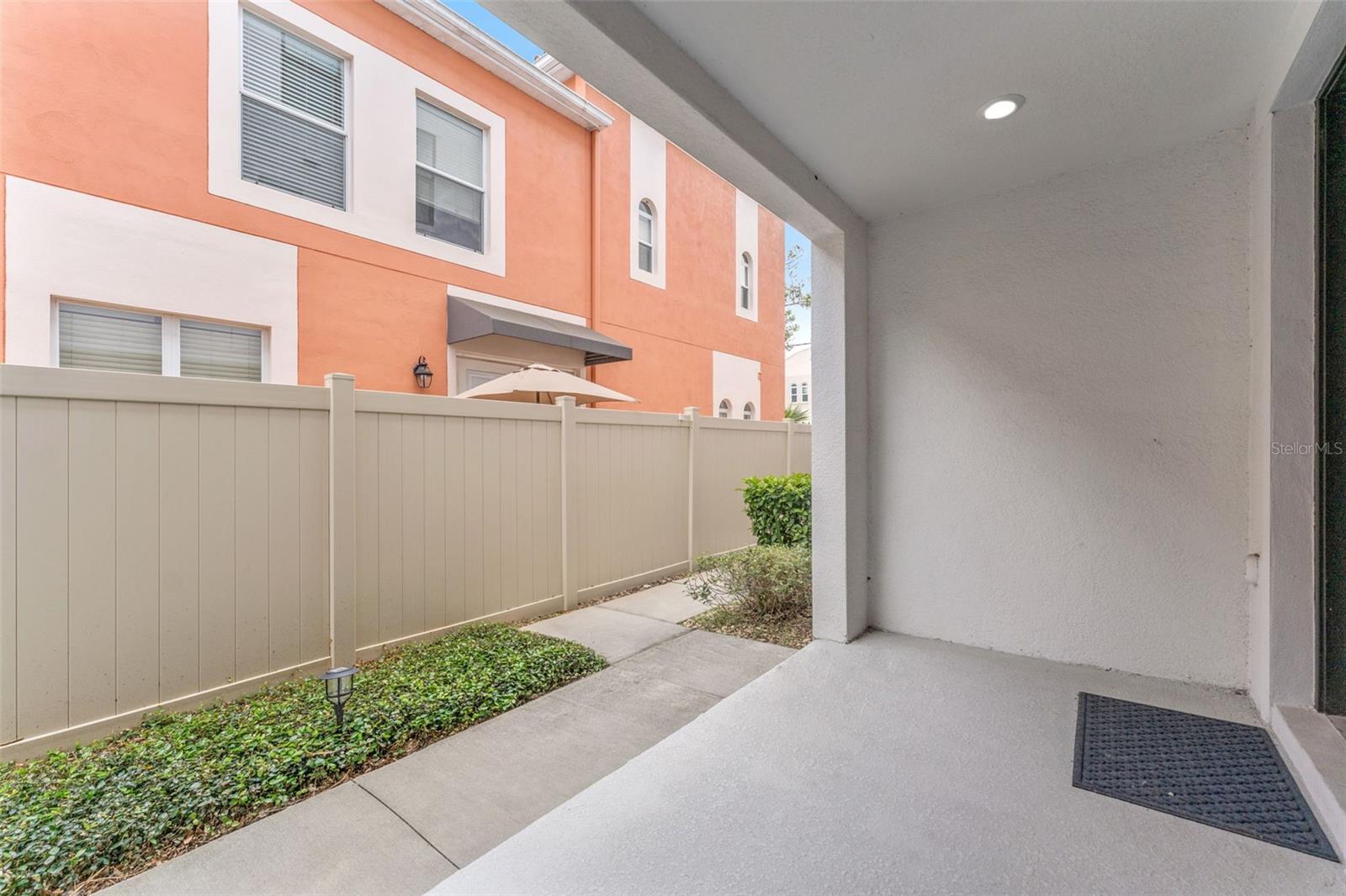 ALBANY GARDENS TWNHMS - Residential