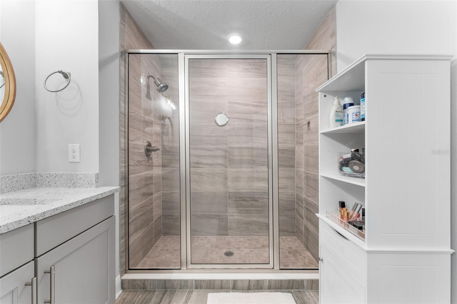 ALBANY GARDENS TWNHMS - Residential