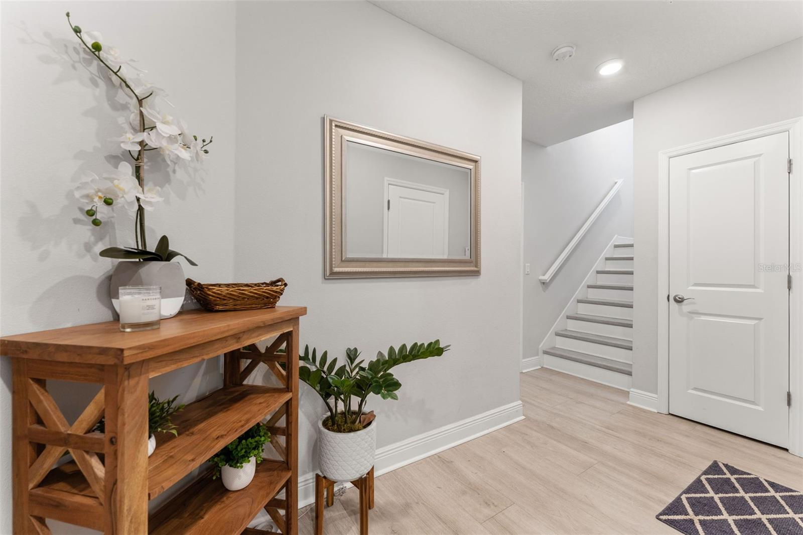 ALBANY GARDENS TWNHMS - Residential