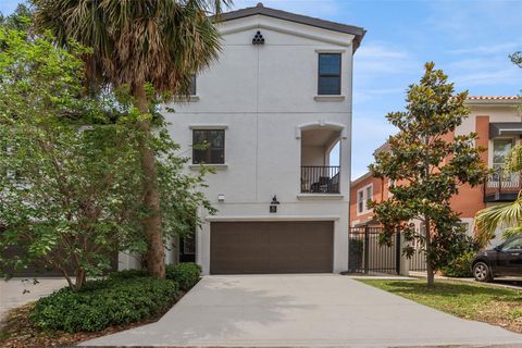 Photo of 412 S Albany Avenue #2, Tampa, FL 33606 (MLS # TB8502811)