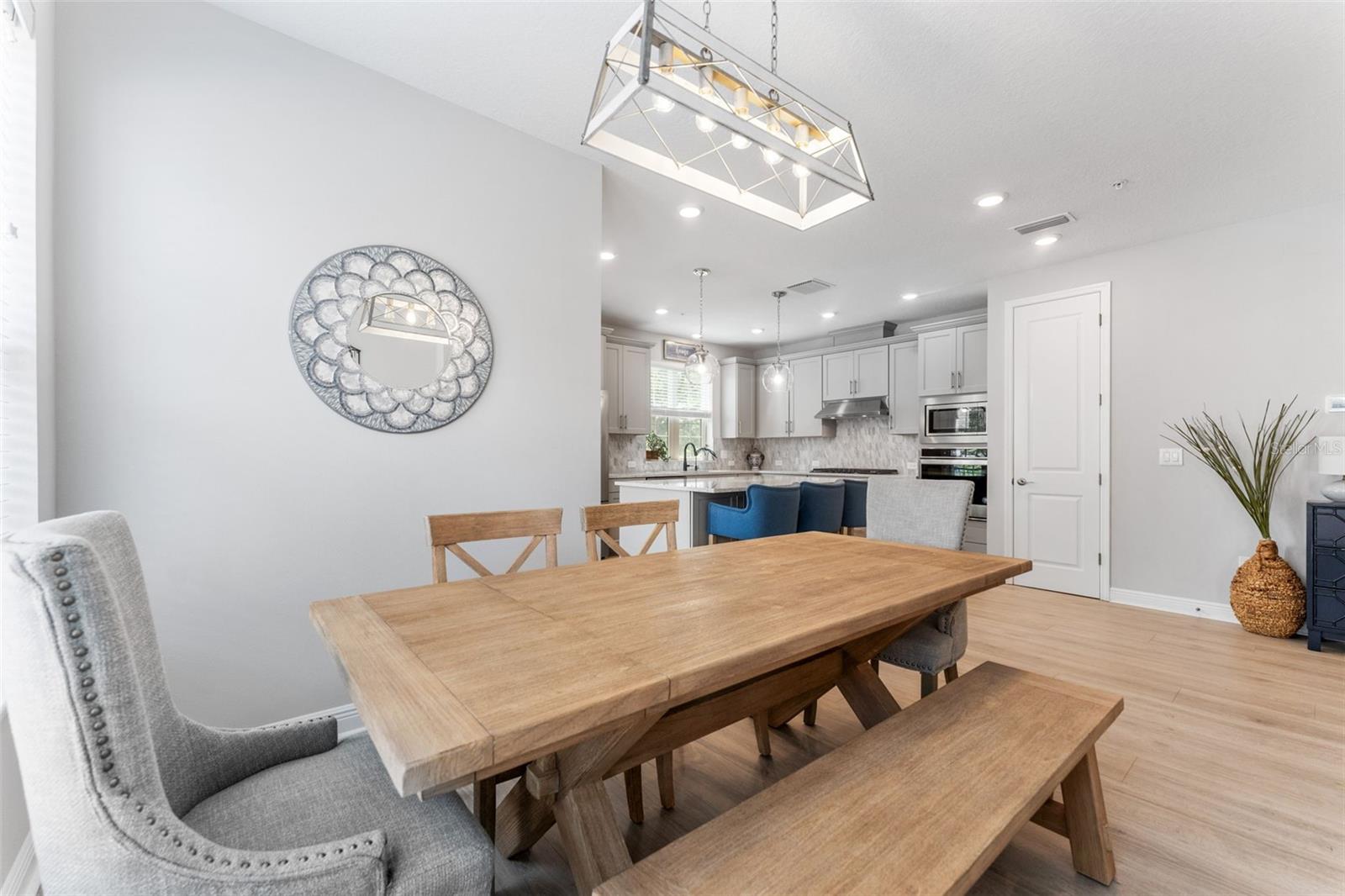 ALBANY GARDENS TWNHMS - Residential