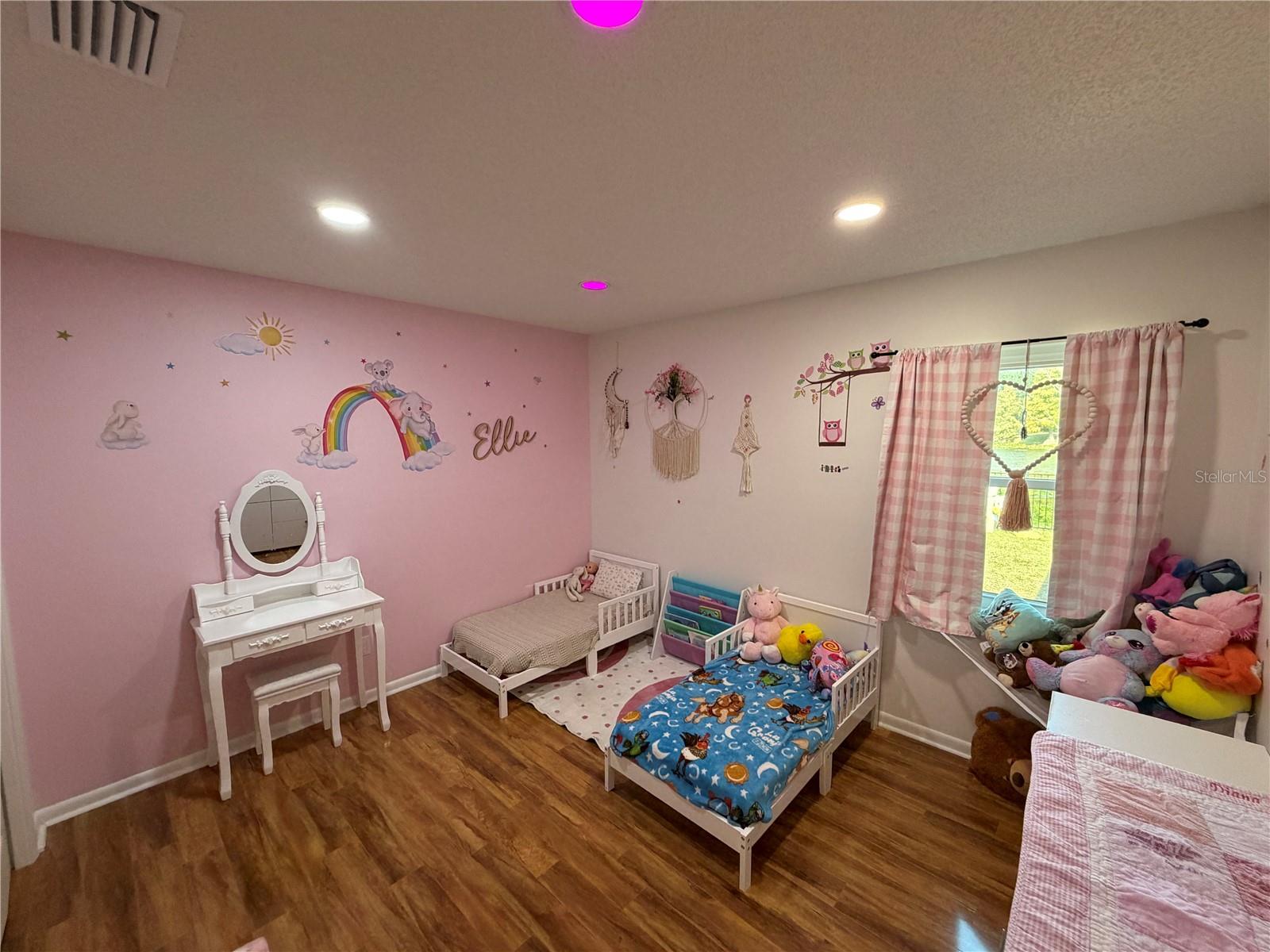 LIVINGSTON UNIT II B - Residential