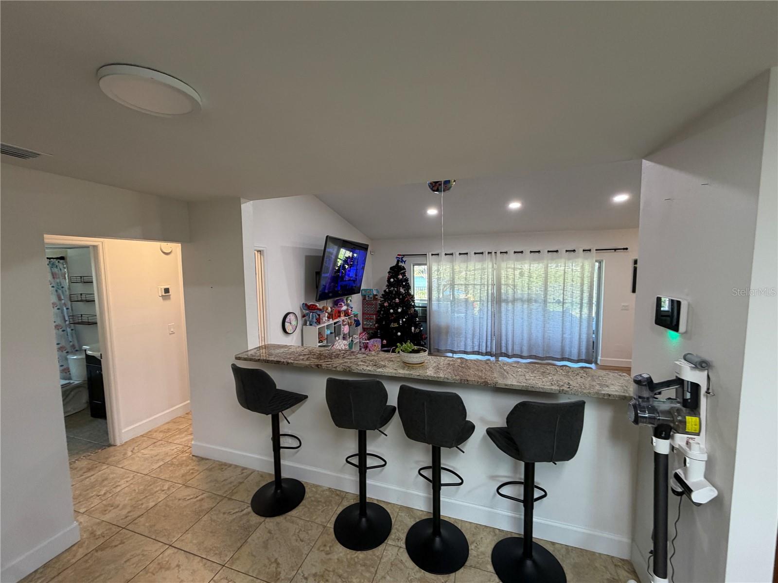 LIVINGSTON UNIT II B - Residential