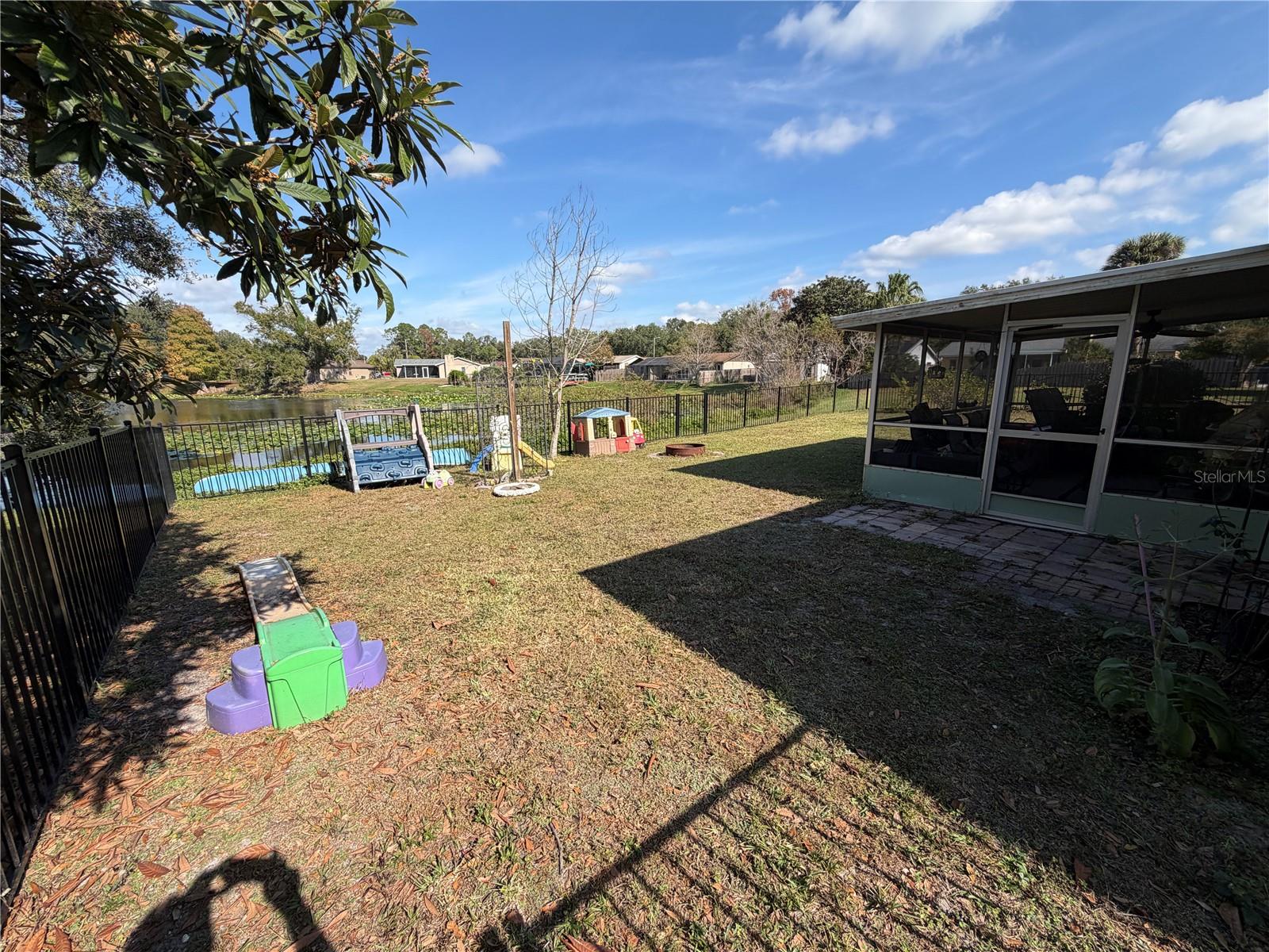 LIVINGSTON UNIT II B - Residential