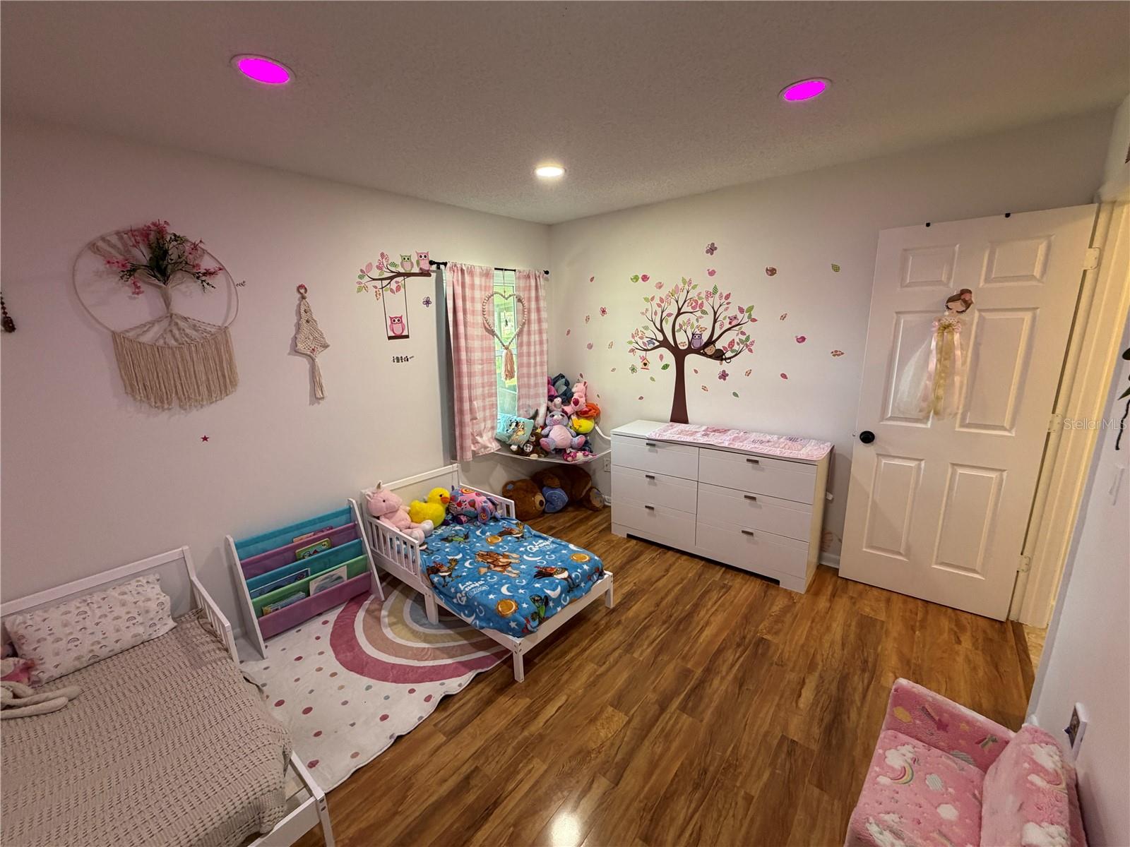 LIVINGSTON UNIT II B - Residential