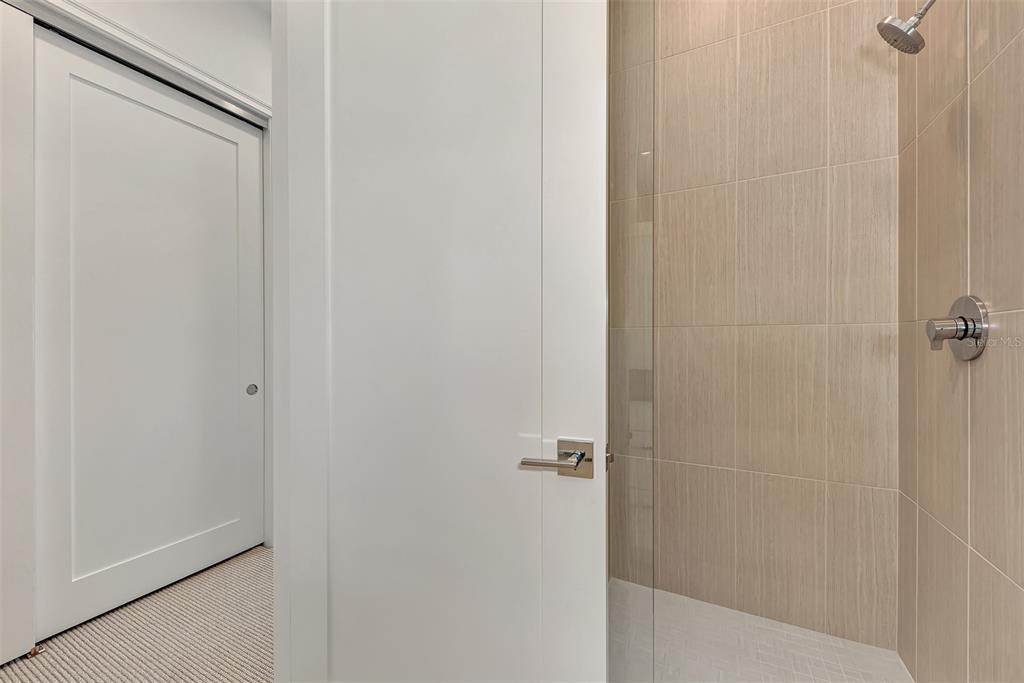 THE PEARL - Residential